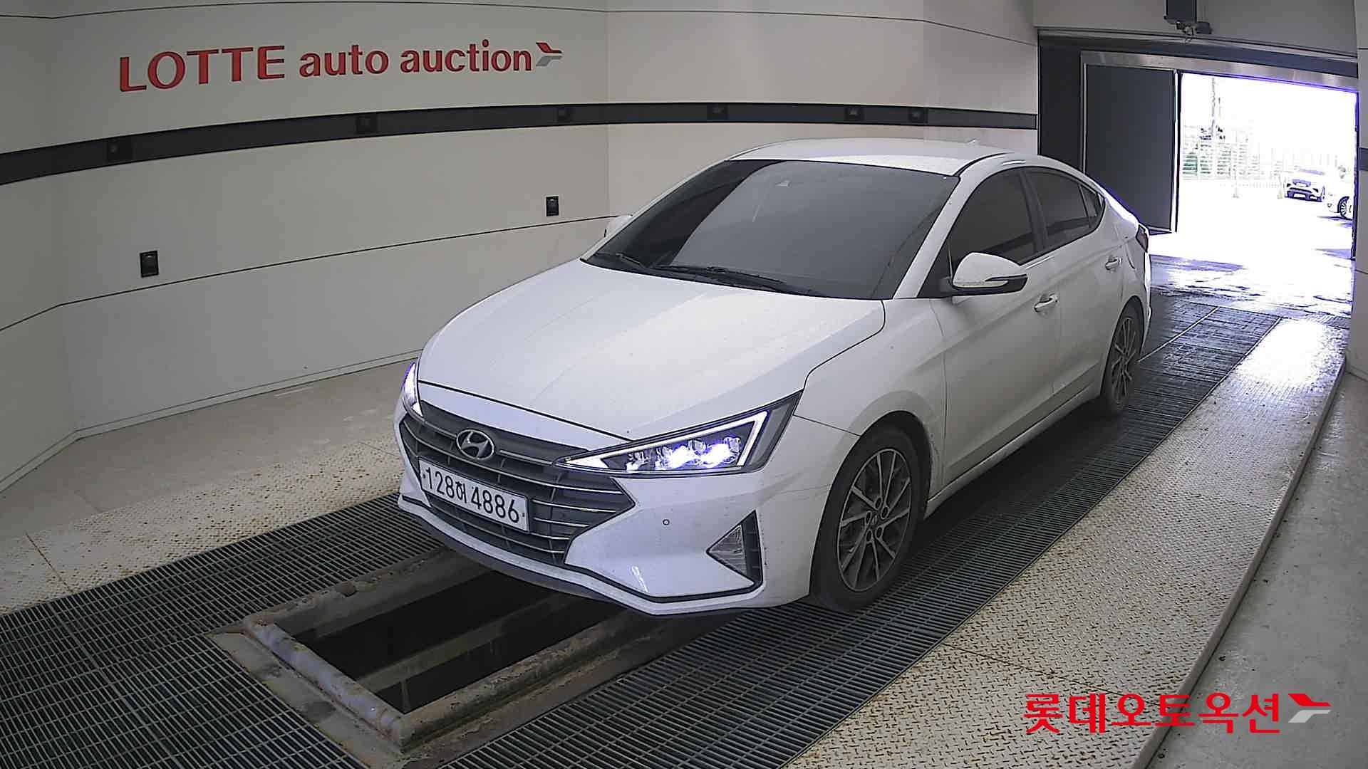 Hyundai Avante id 3633546 из Кореи 14