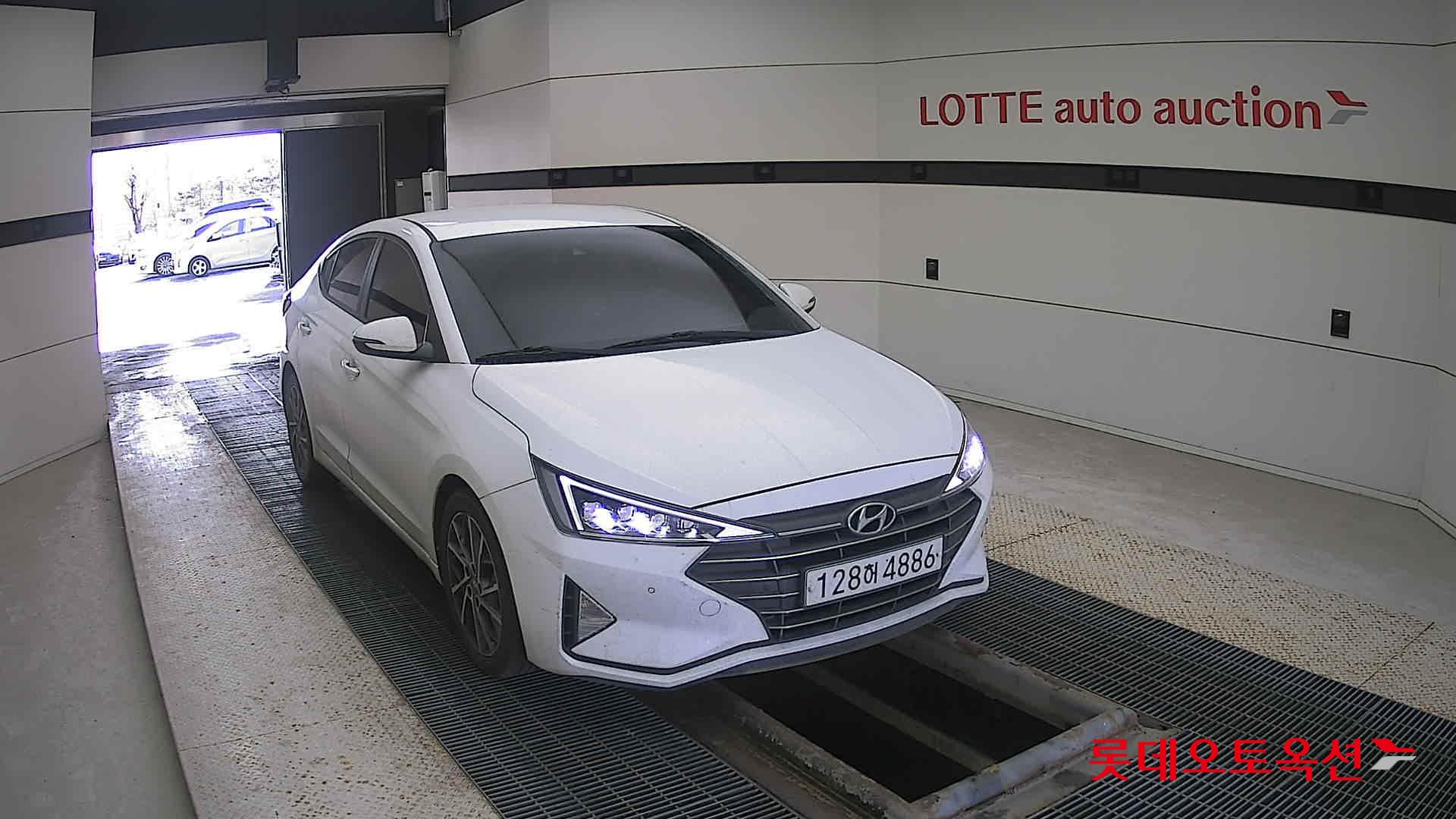 Hyundai Avante id 3633546 из Кореи 15