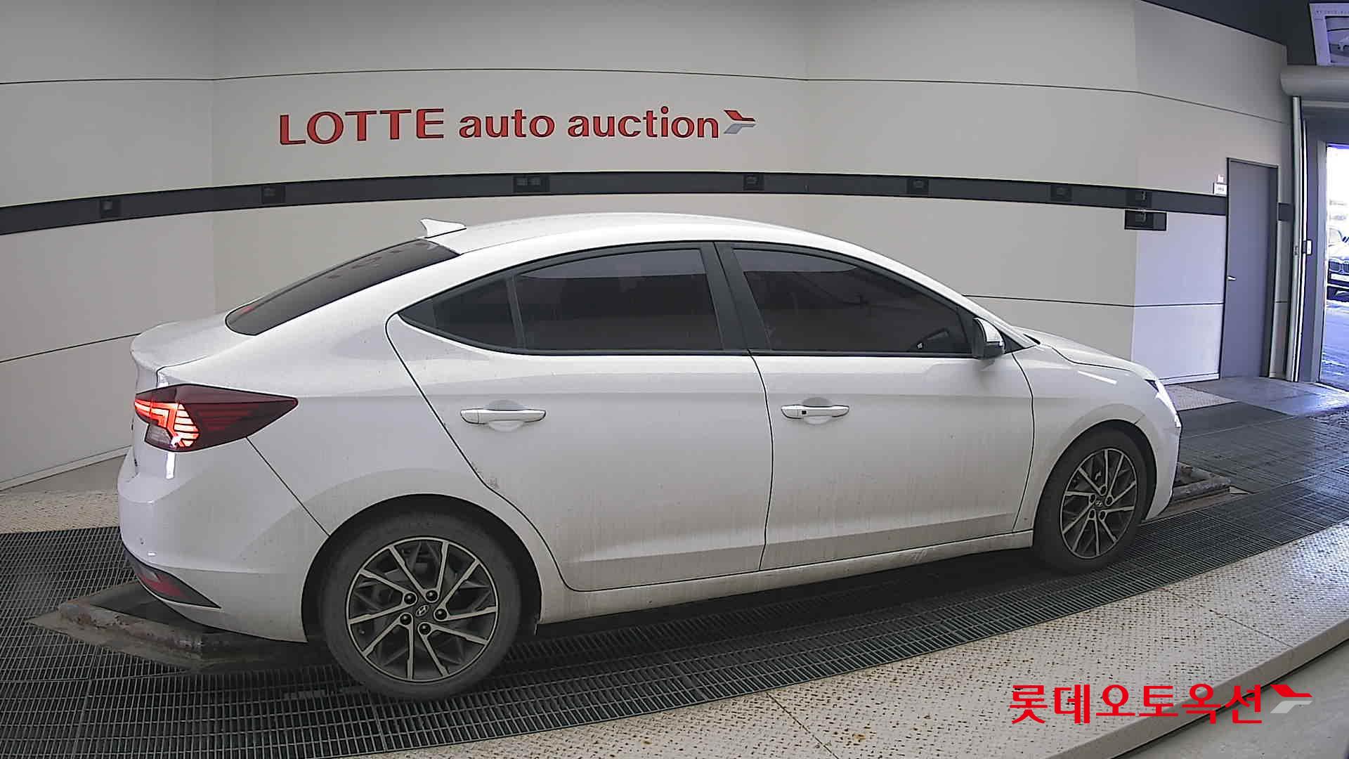 Hyundai Avante id 3633546 из Кореи 18