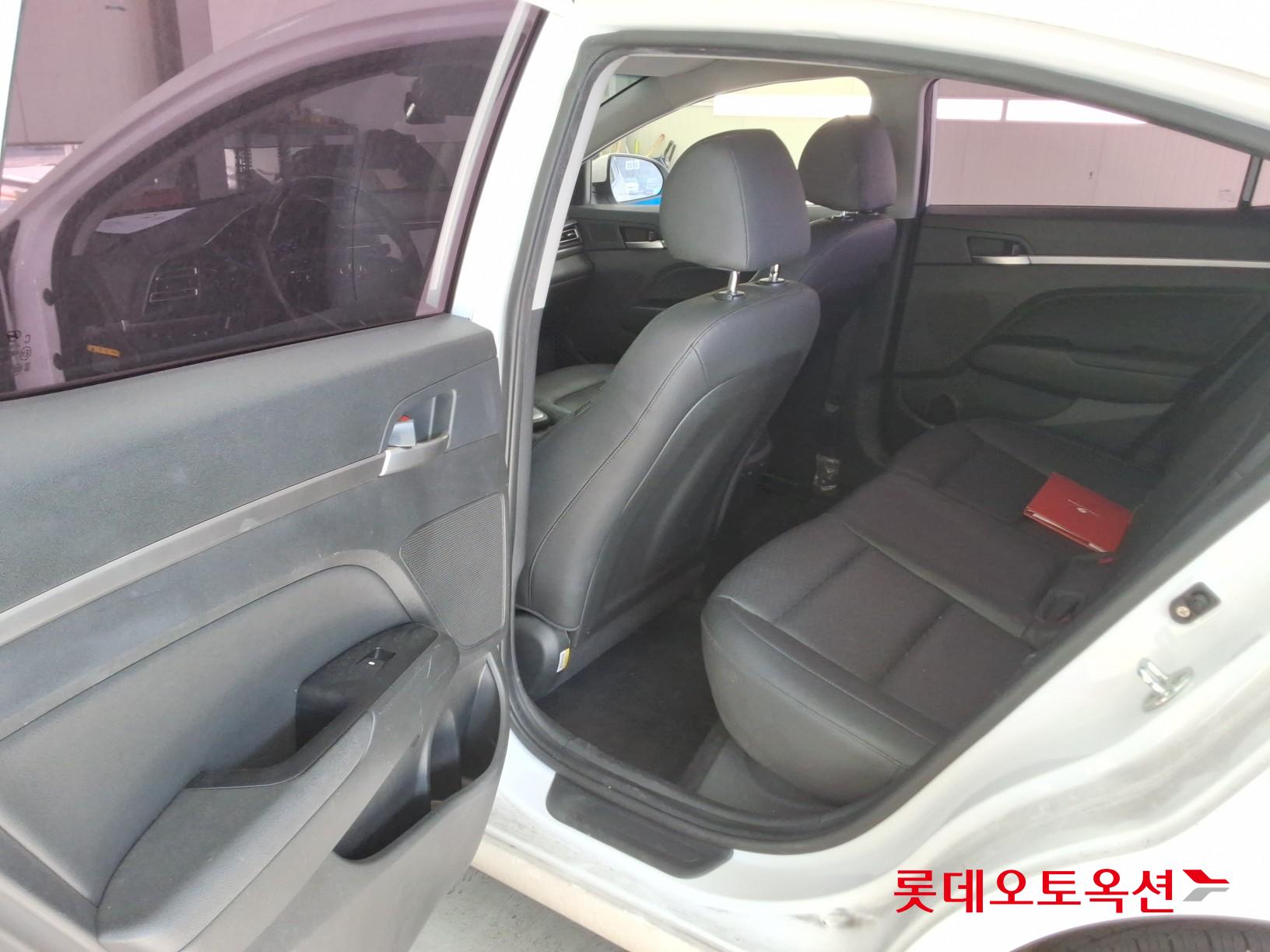 Hyundai Avante id 3633546 из Кореи 35