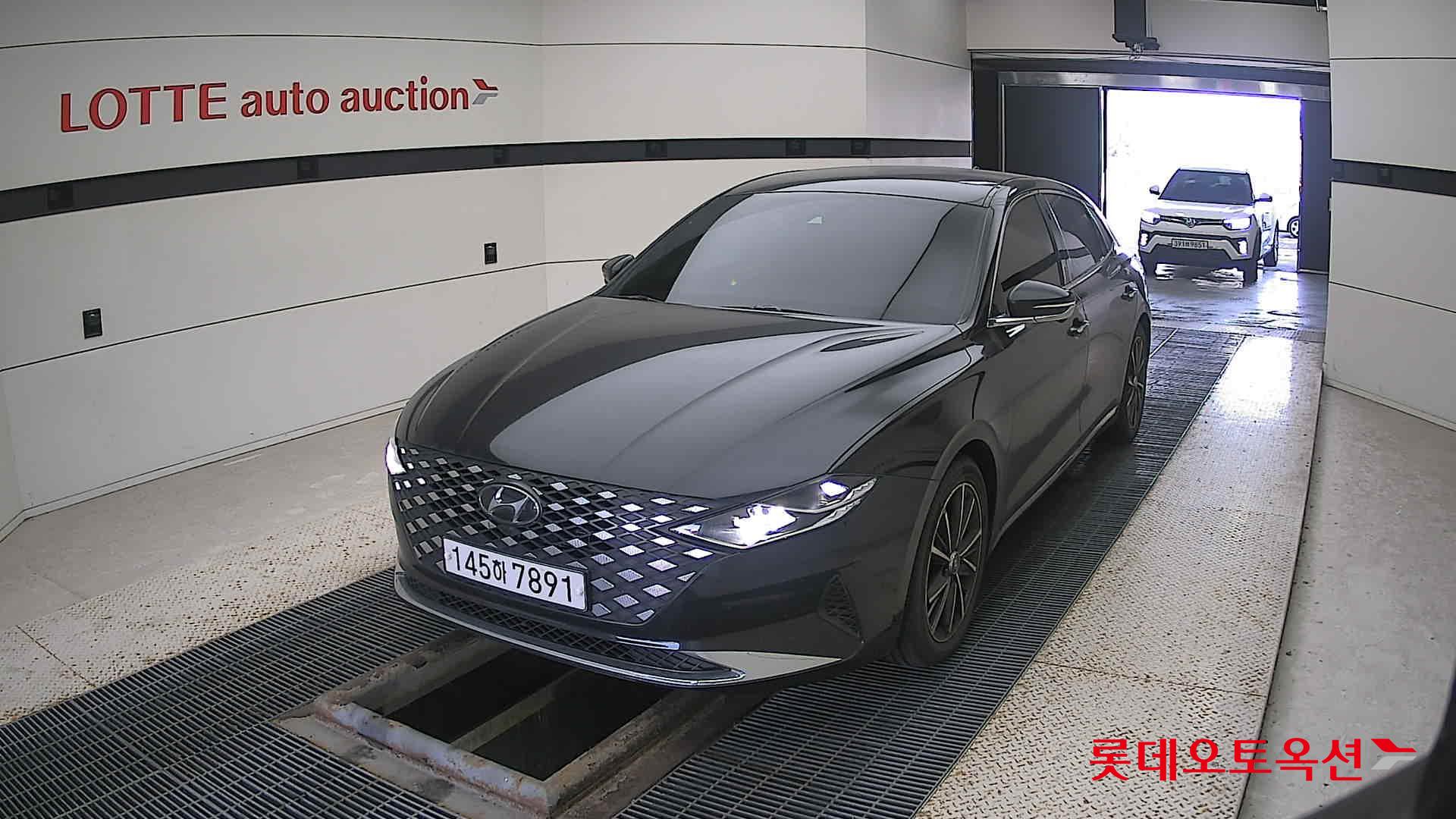 Hyundai Grandeur 2020 Midnight Black из Кореи