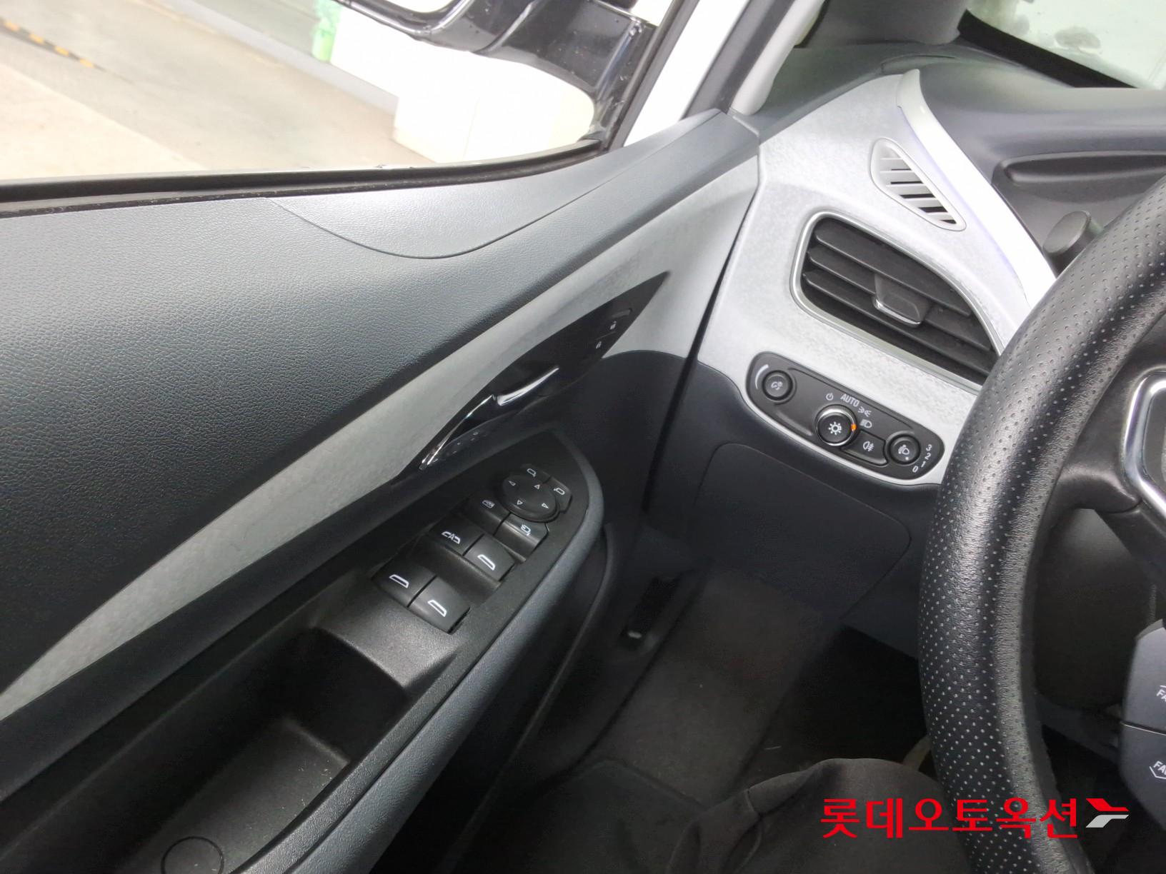 2021 - Chevrolet BOLT EV