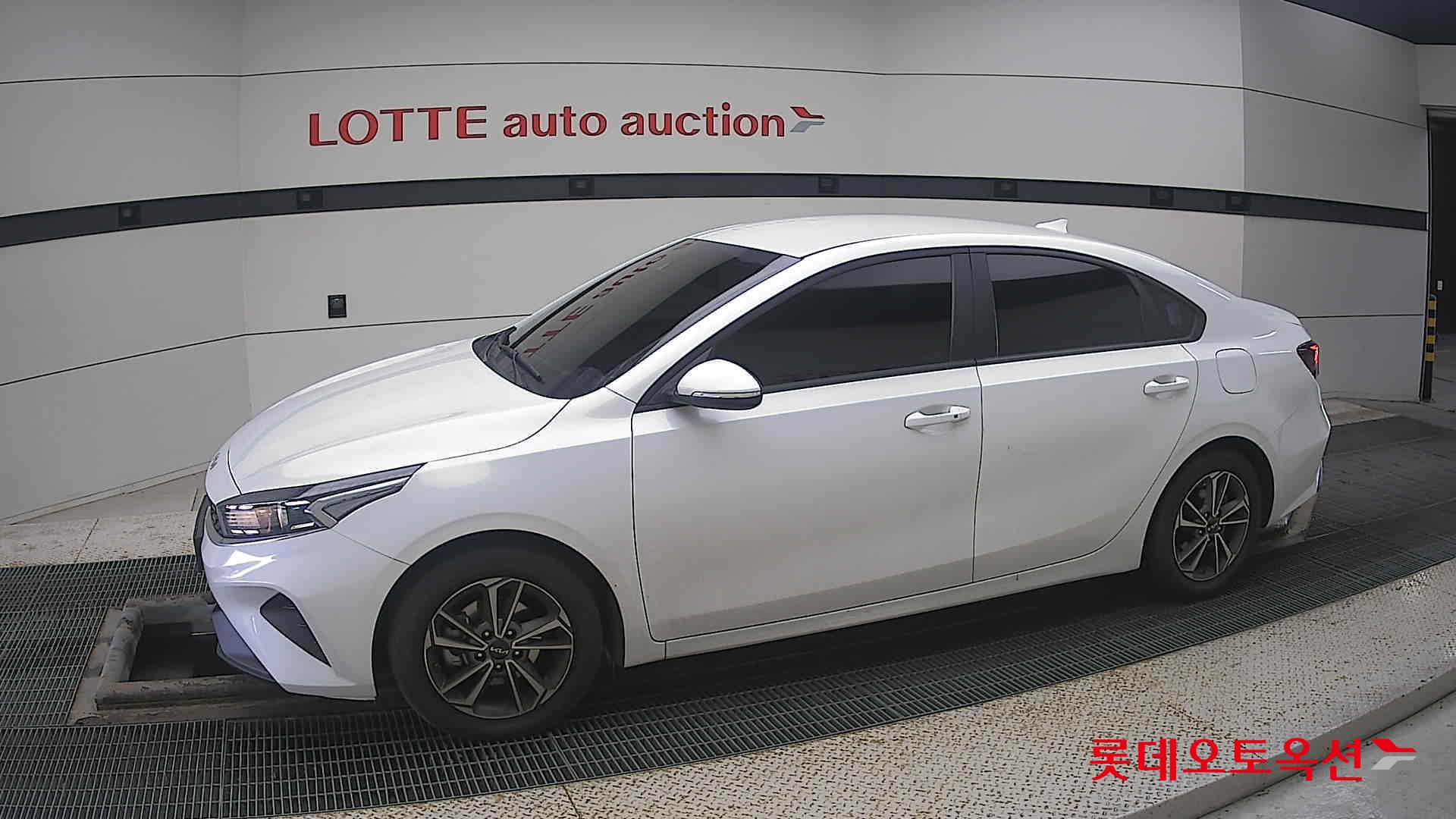 Kia K3 id 3628819 из Кореи 12