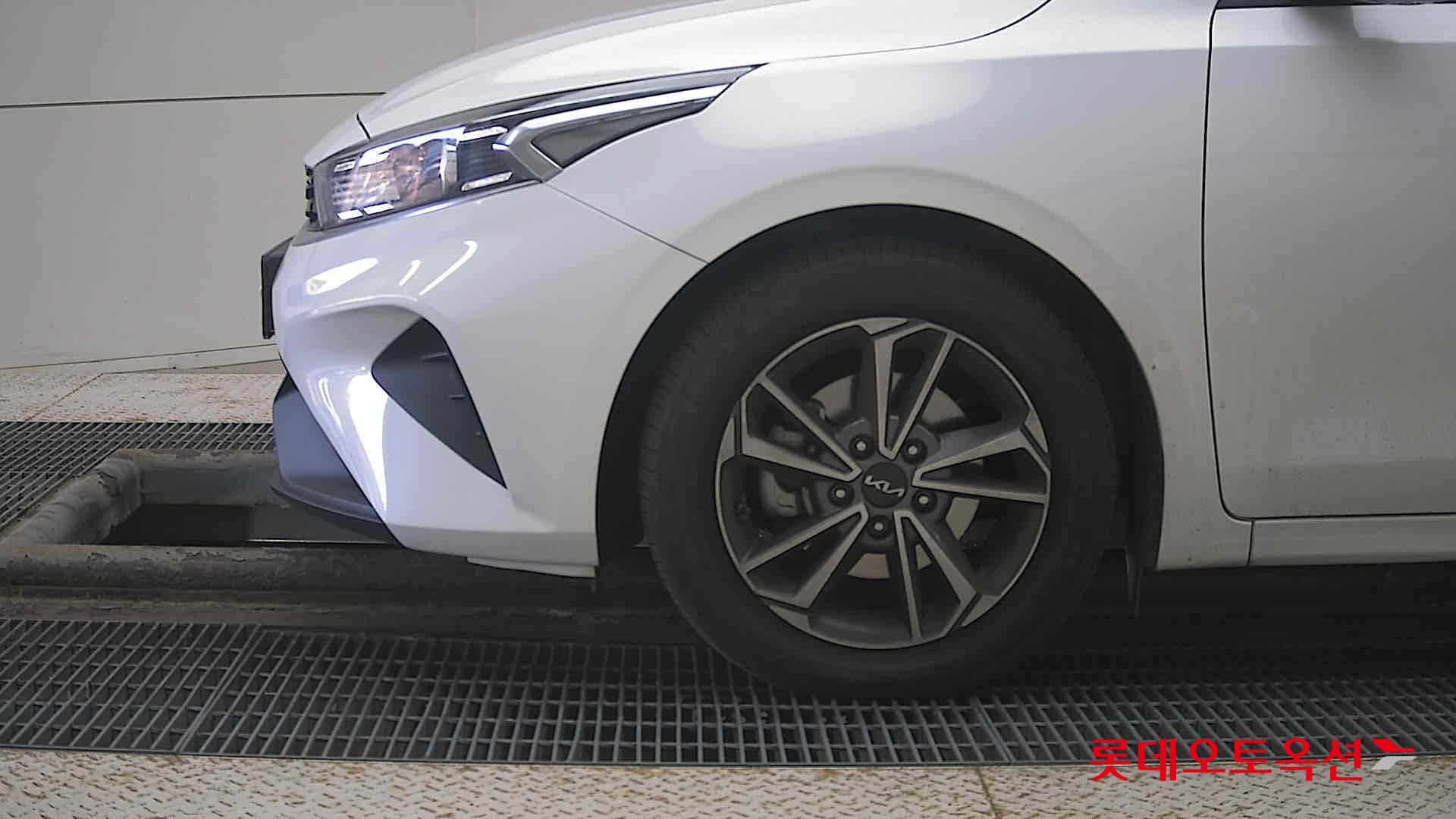 Kia K3 id 3628819 из Кореи 21