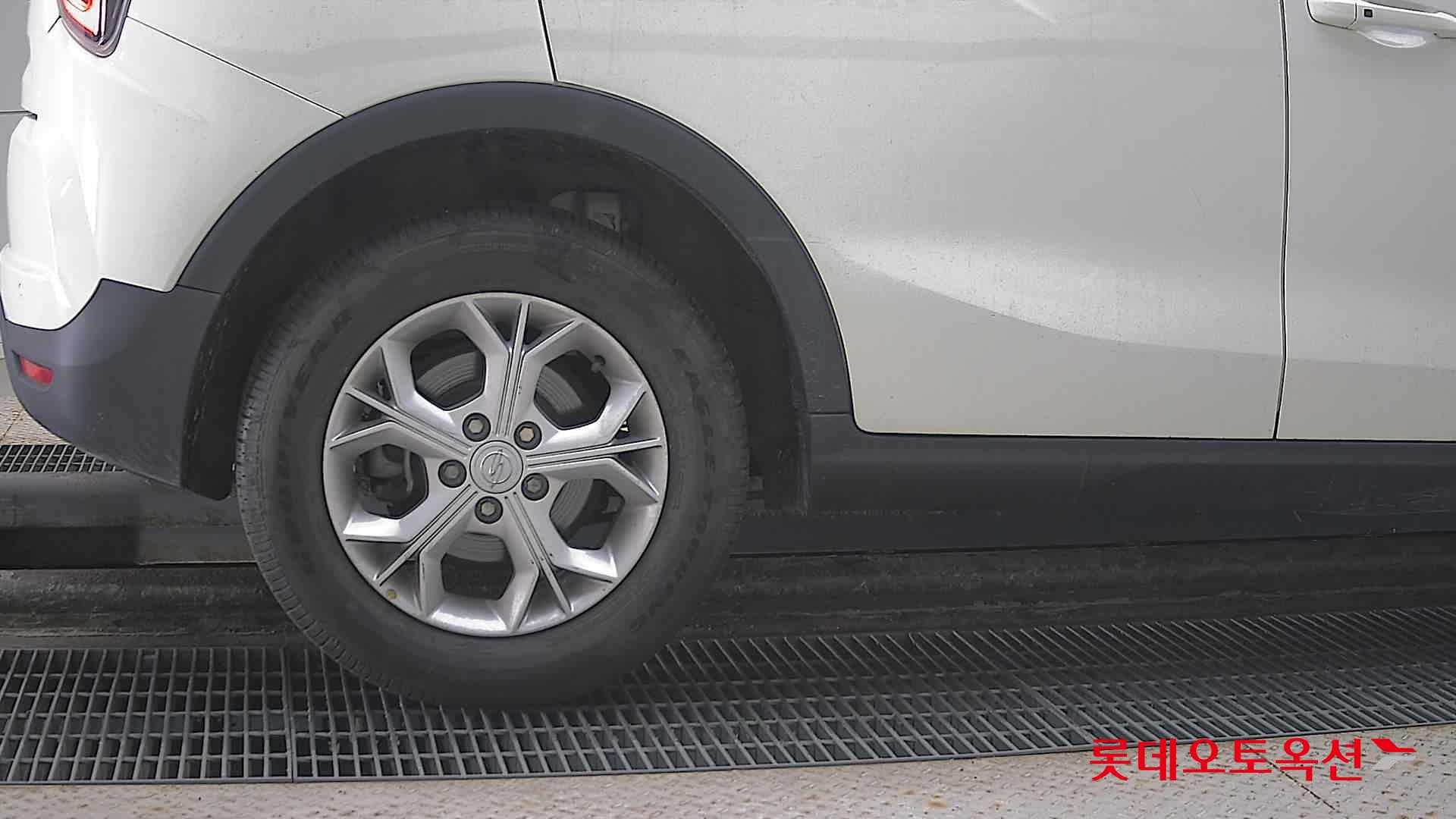 SsangYong Tivoli id 3633691 из Кореи 24