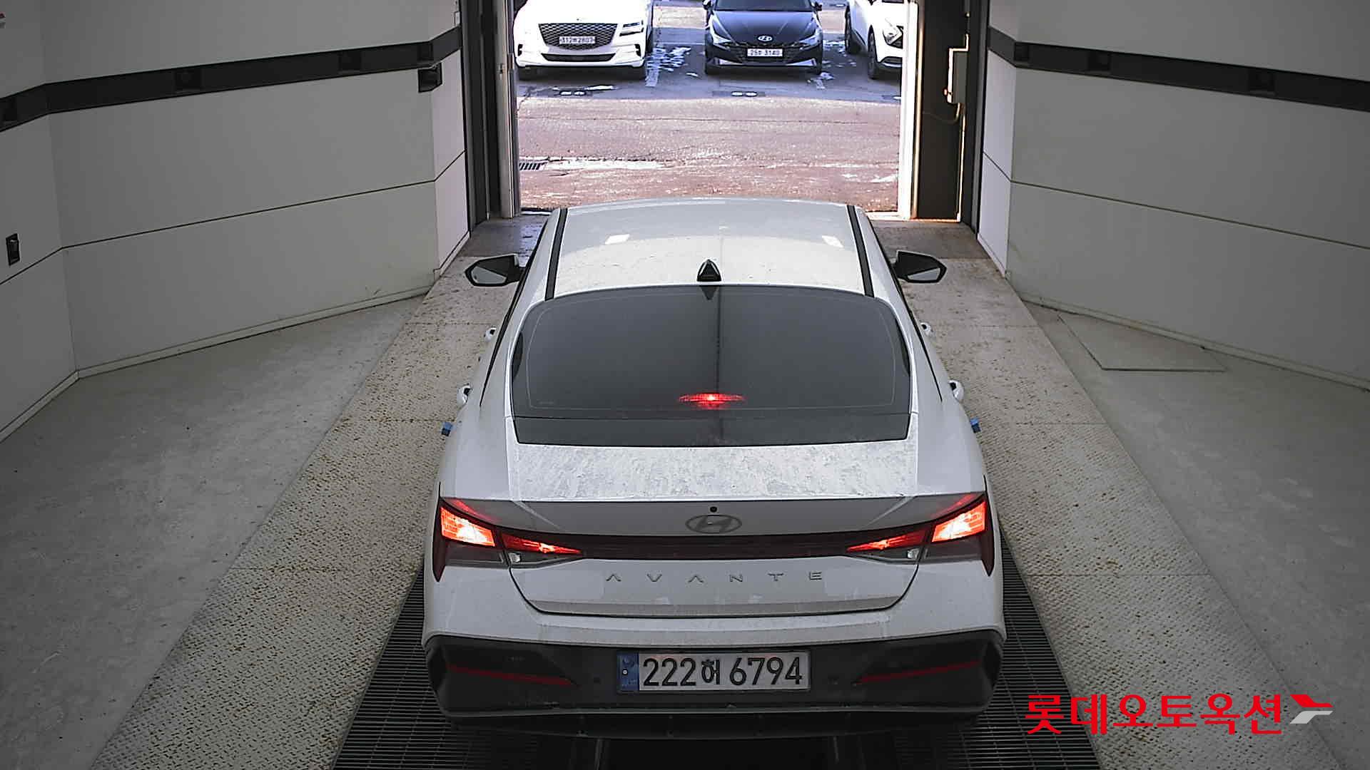 Hyundai Avante Hybrid 2025 Atlas White из Кореи, фото 5