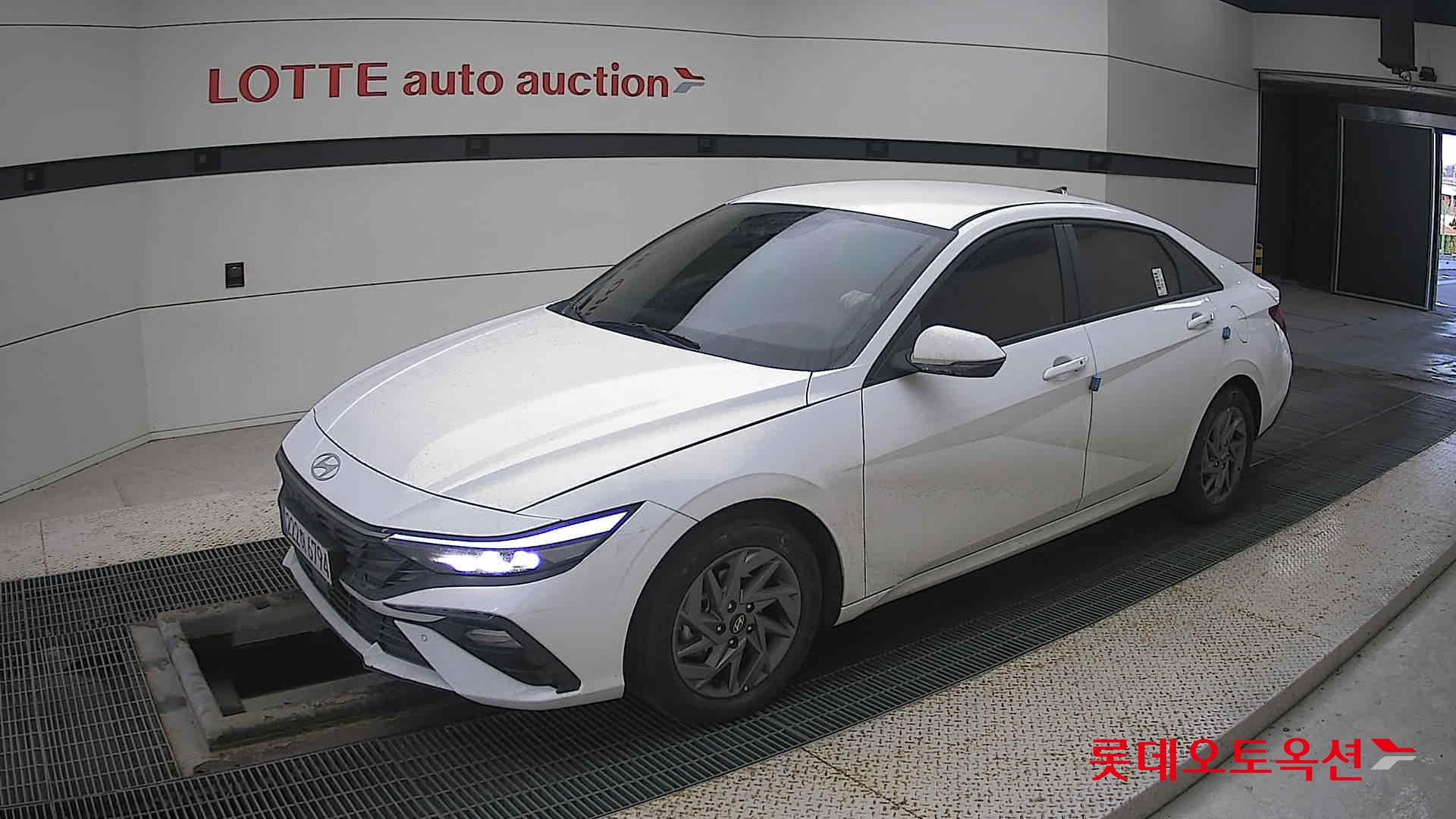 Hyundai Avante Hybrid id 3633578 из Кореи 13