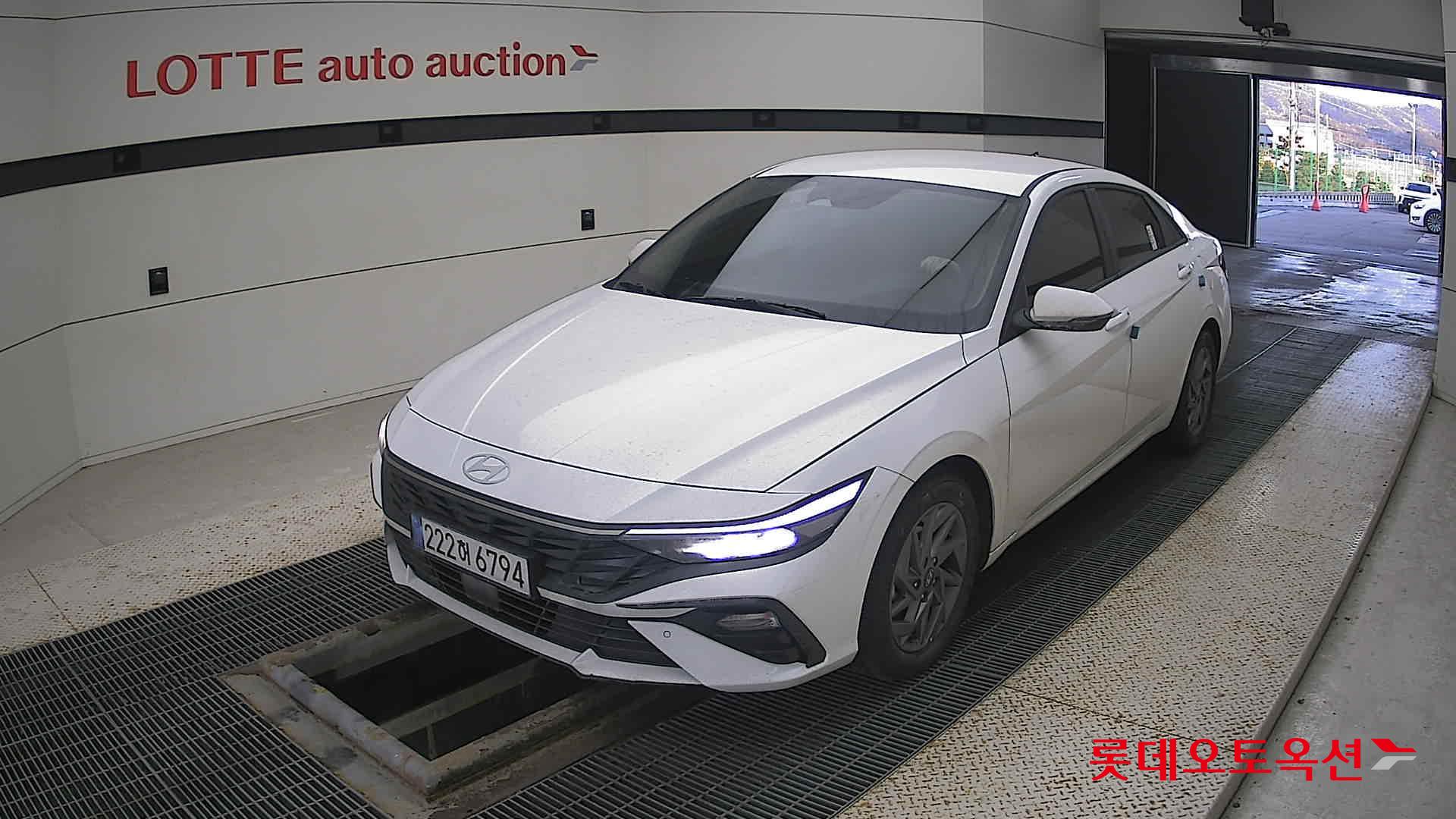 Hyundai Avante Hybrid id 3633578 из Кореи 14