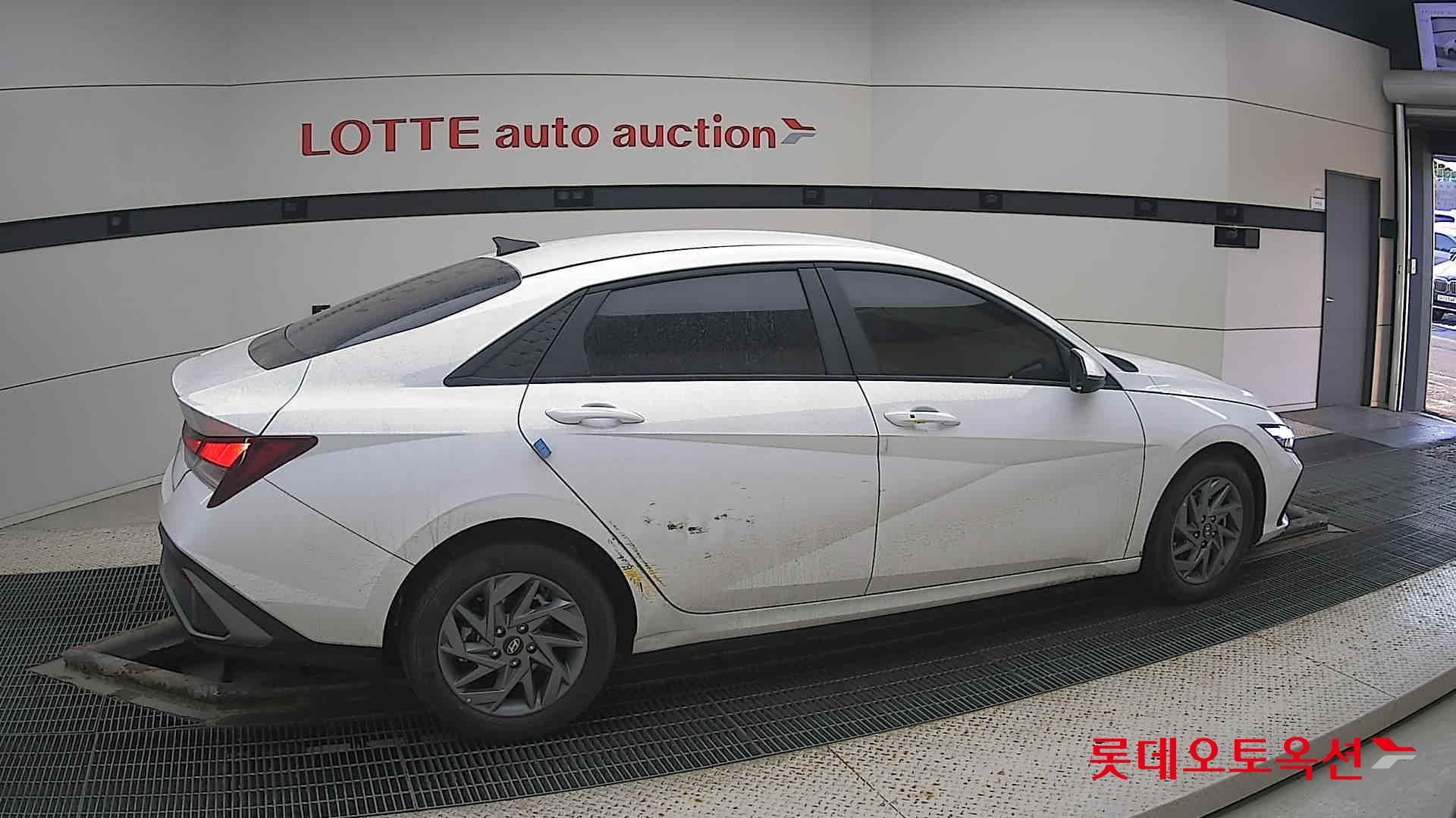 Hyundai Avante Hybrid id 3633578 из Кореи 18