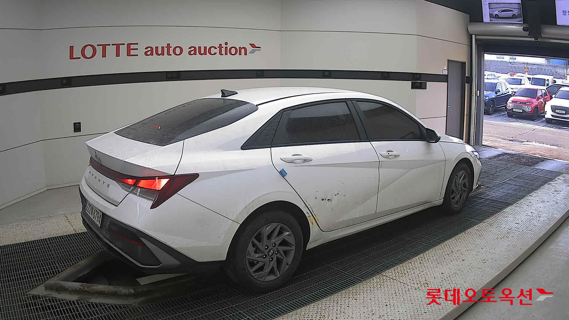 Hyundai Avante Hybrid id 3633578 из Кореи 19