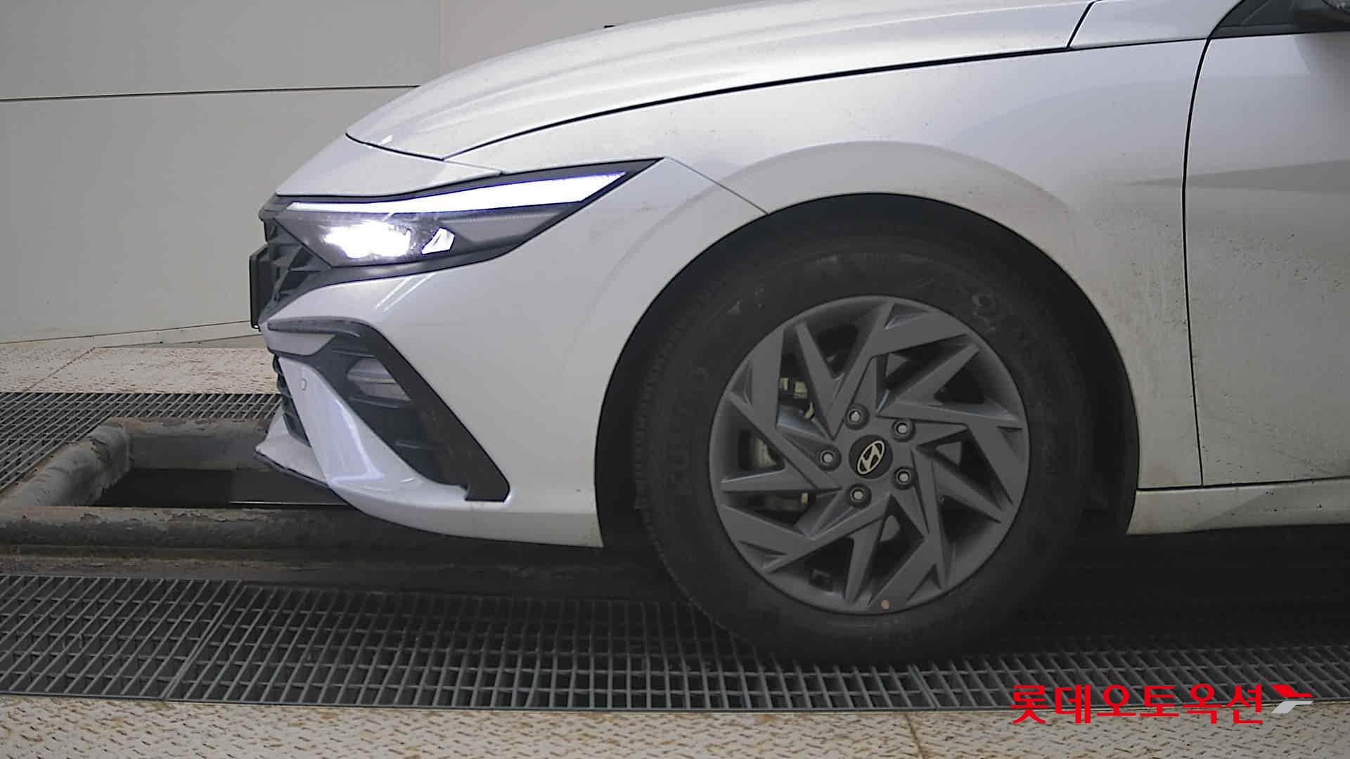 Hyundai Avante Hybrid id 3633578 из Кореи 21