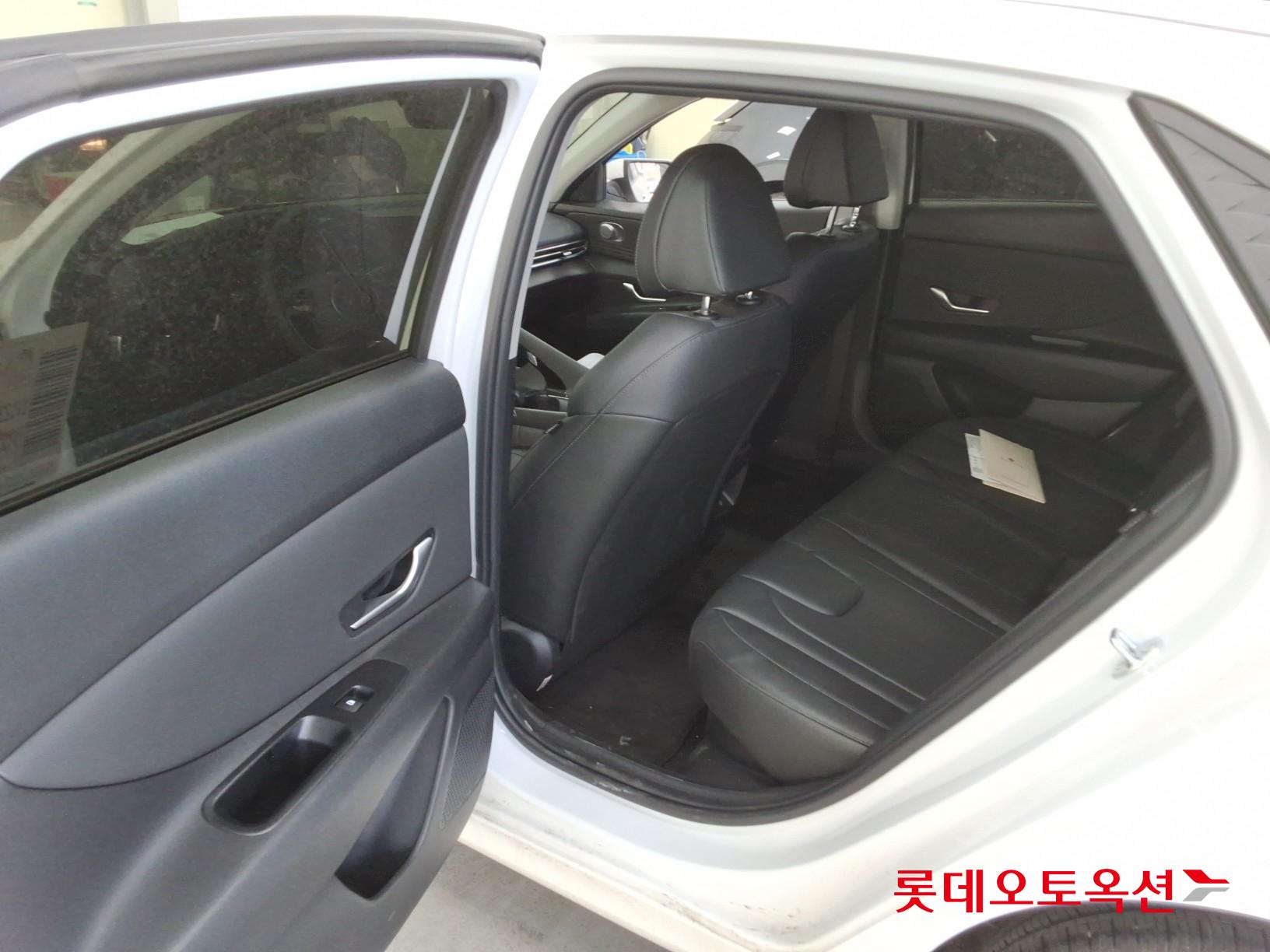 Hyundai Avante Hybrid id 3633578 из Кореи 35