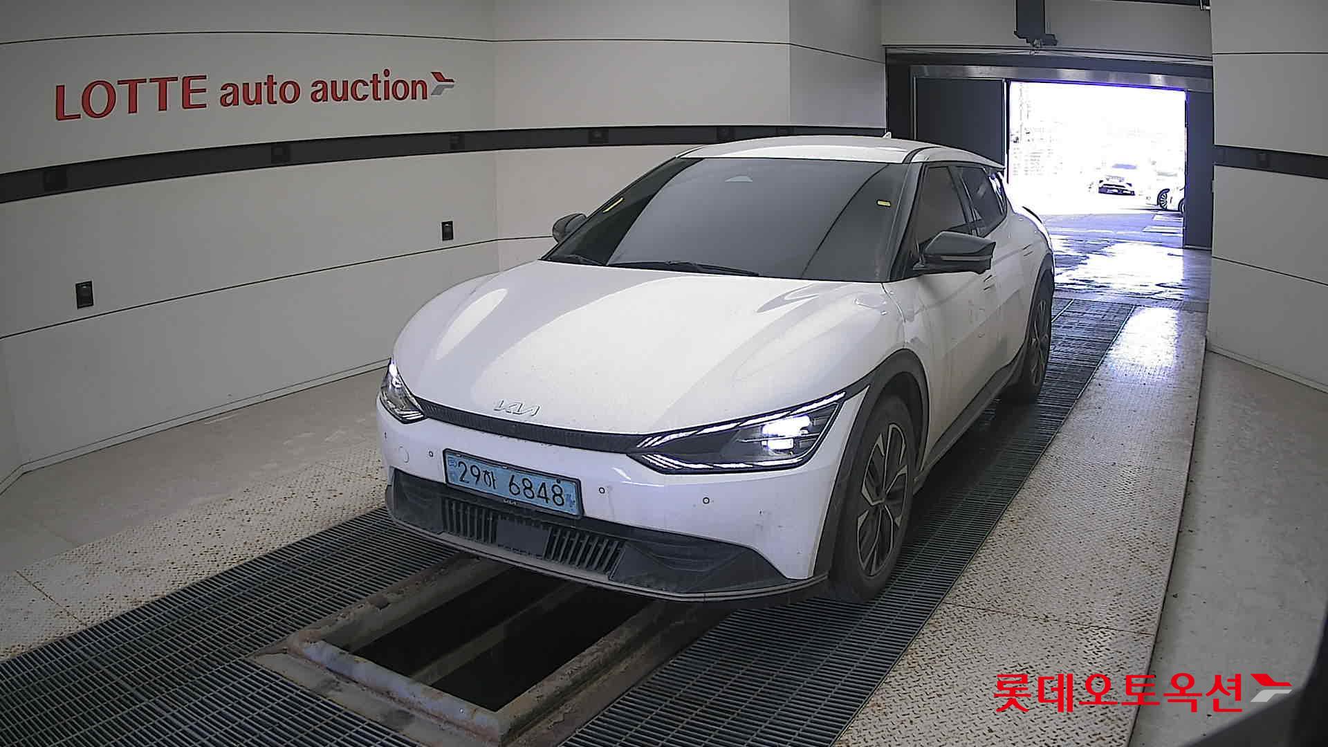 Kia EV6 2022 Snow White Pearl из Кореи