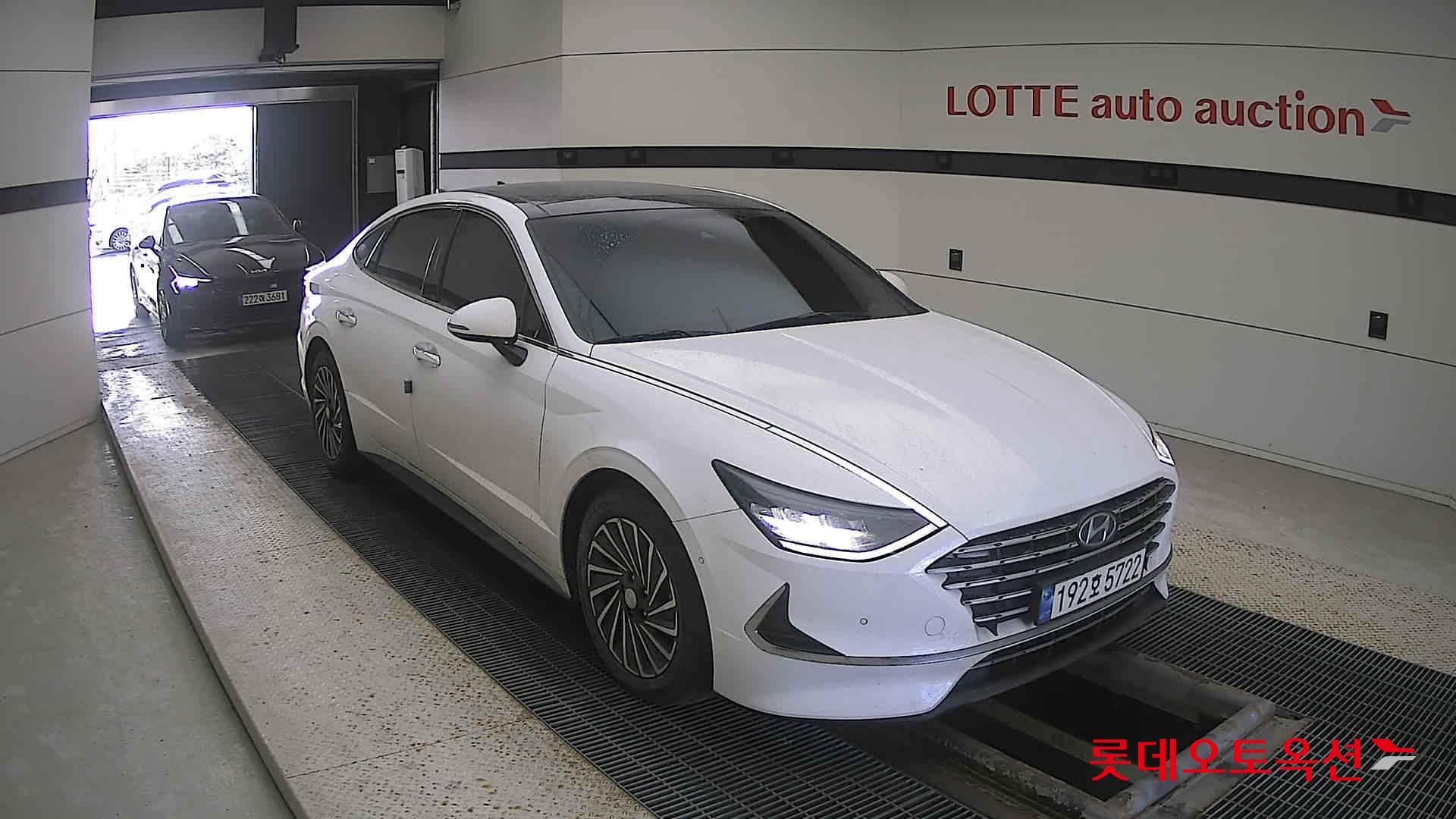 Hyundai Sonata Hybrid 2023 Serenity White Pearl (Optional addition) из Кореи, фото 2