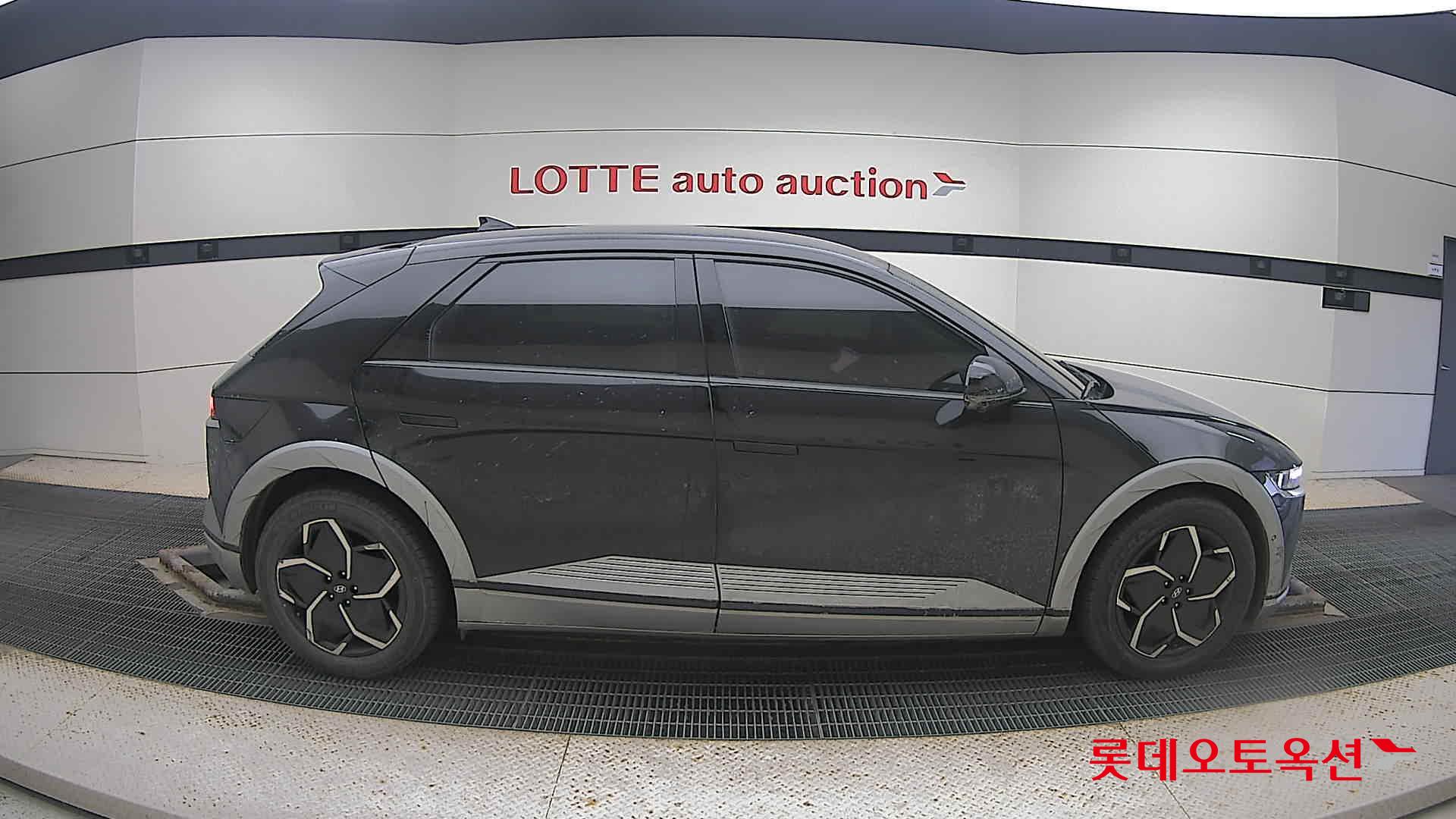 Hyundai IONIQ 5 2022 Phantom Black Pearl из Кореи, фото 3