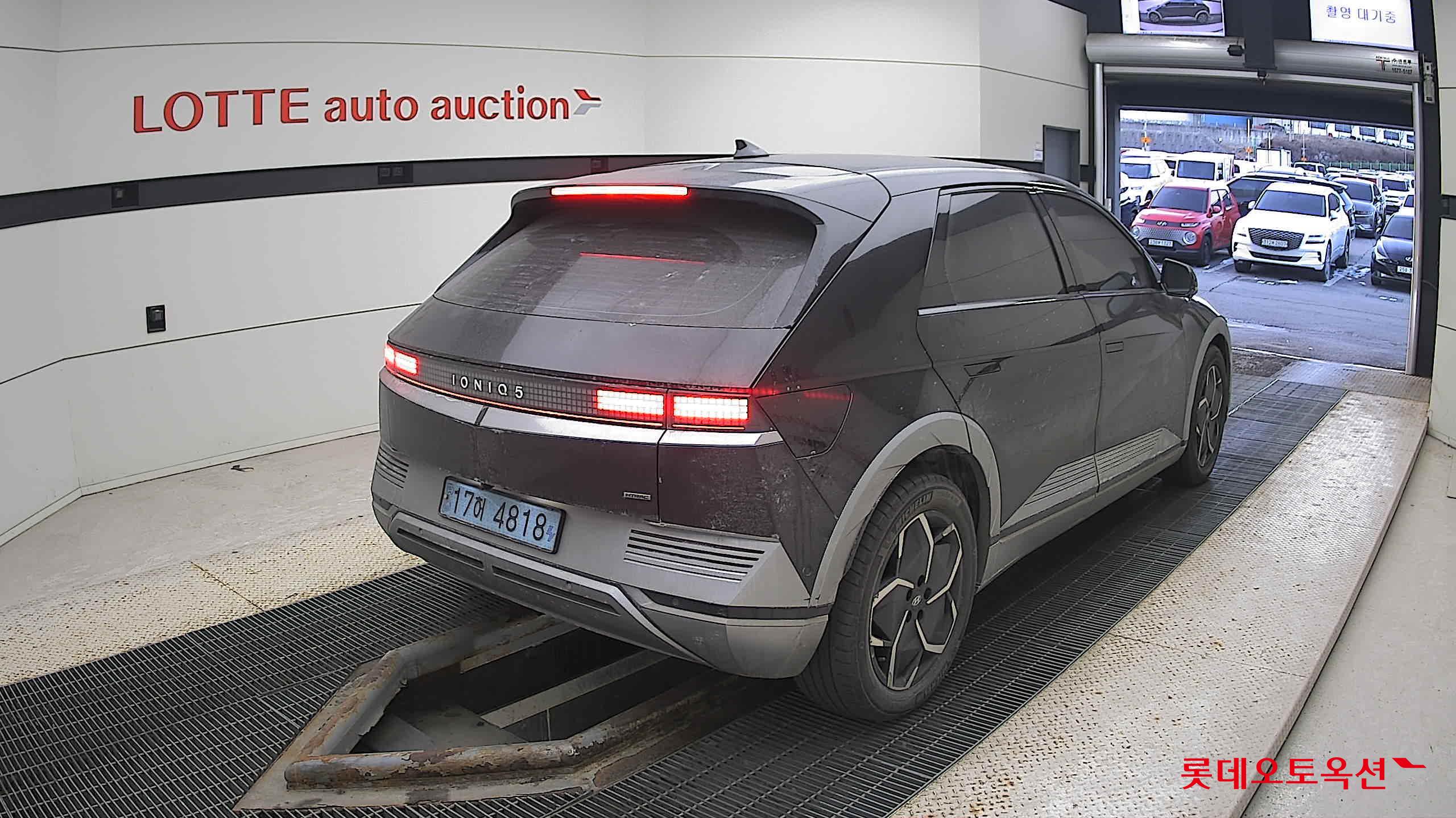 Hyundai IONIQ 5 2022 Phantom Black Pearl из Кореи, фото 4