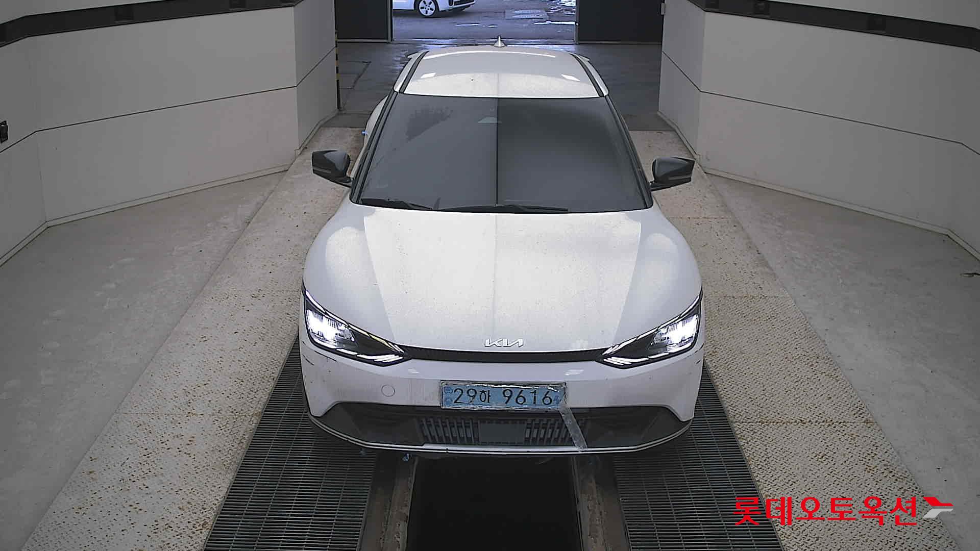 Kia EV6 id 3633612 из Кореи 8