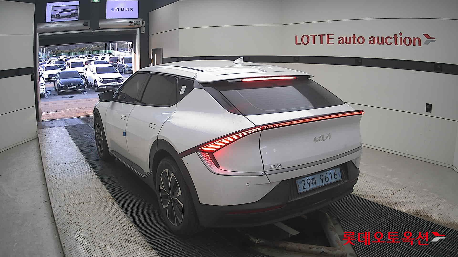 Kia EV6 id 3633612 из Кореи 9