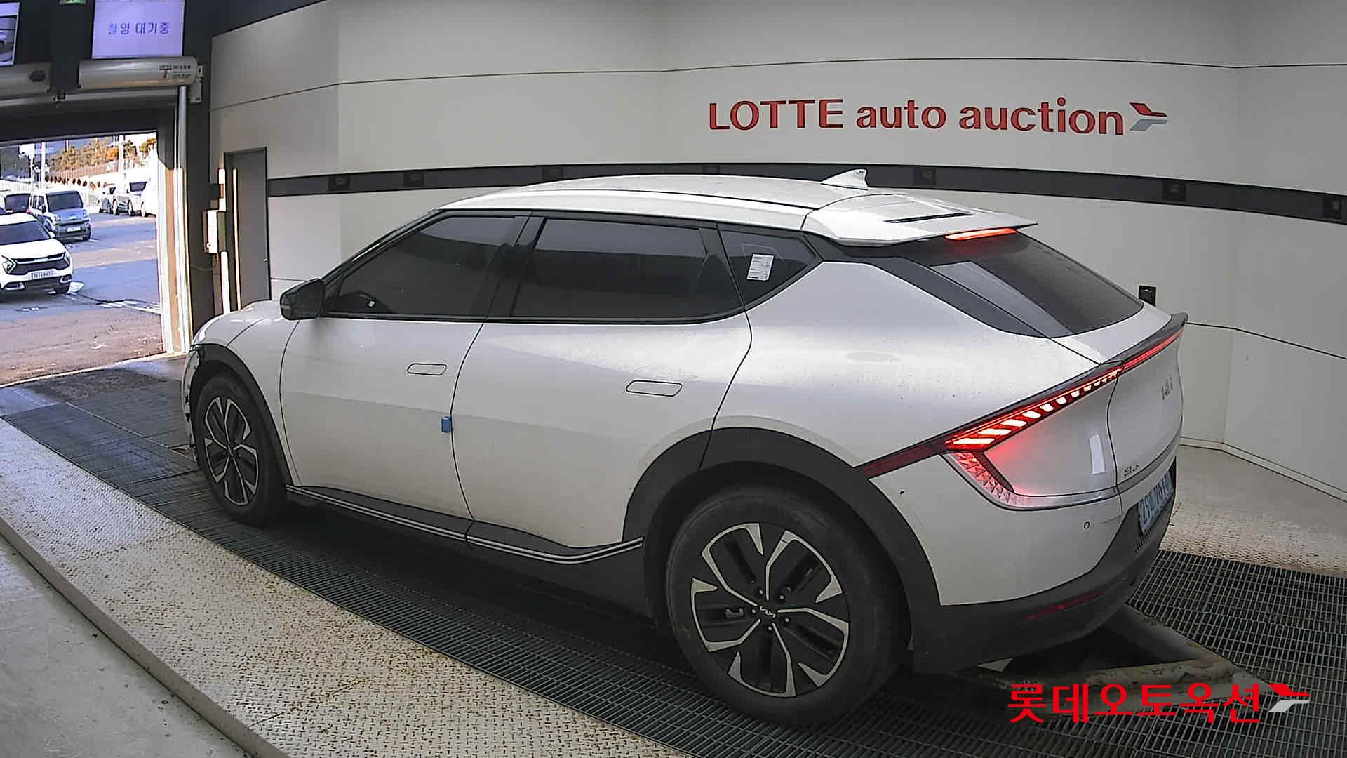 Kia EV6 id 3633612 из Кореи 10