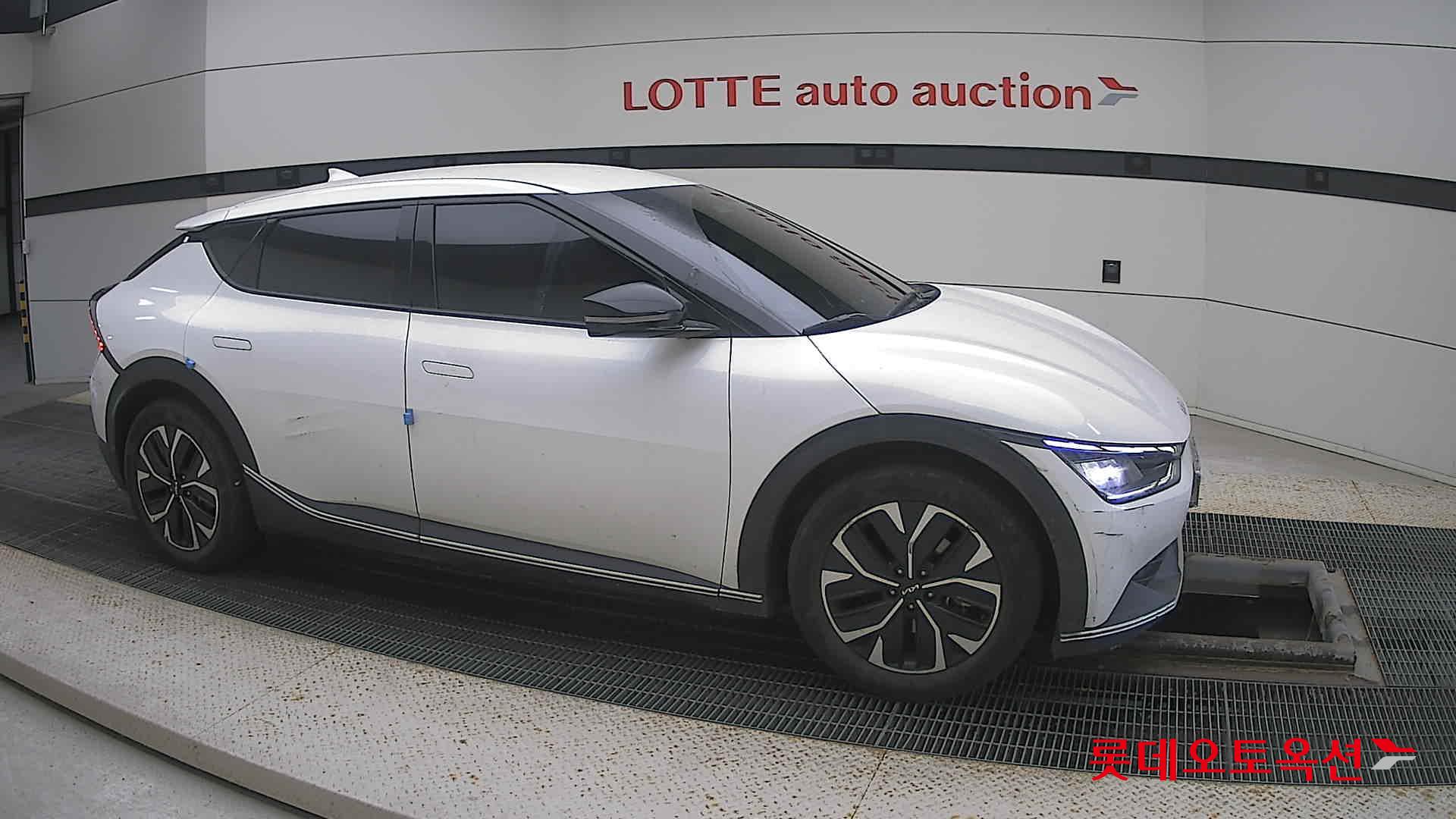 Kia EV6 id 3633612 из Кореи 17