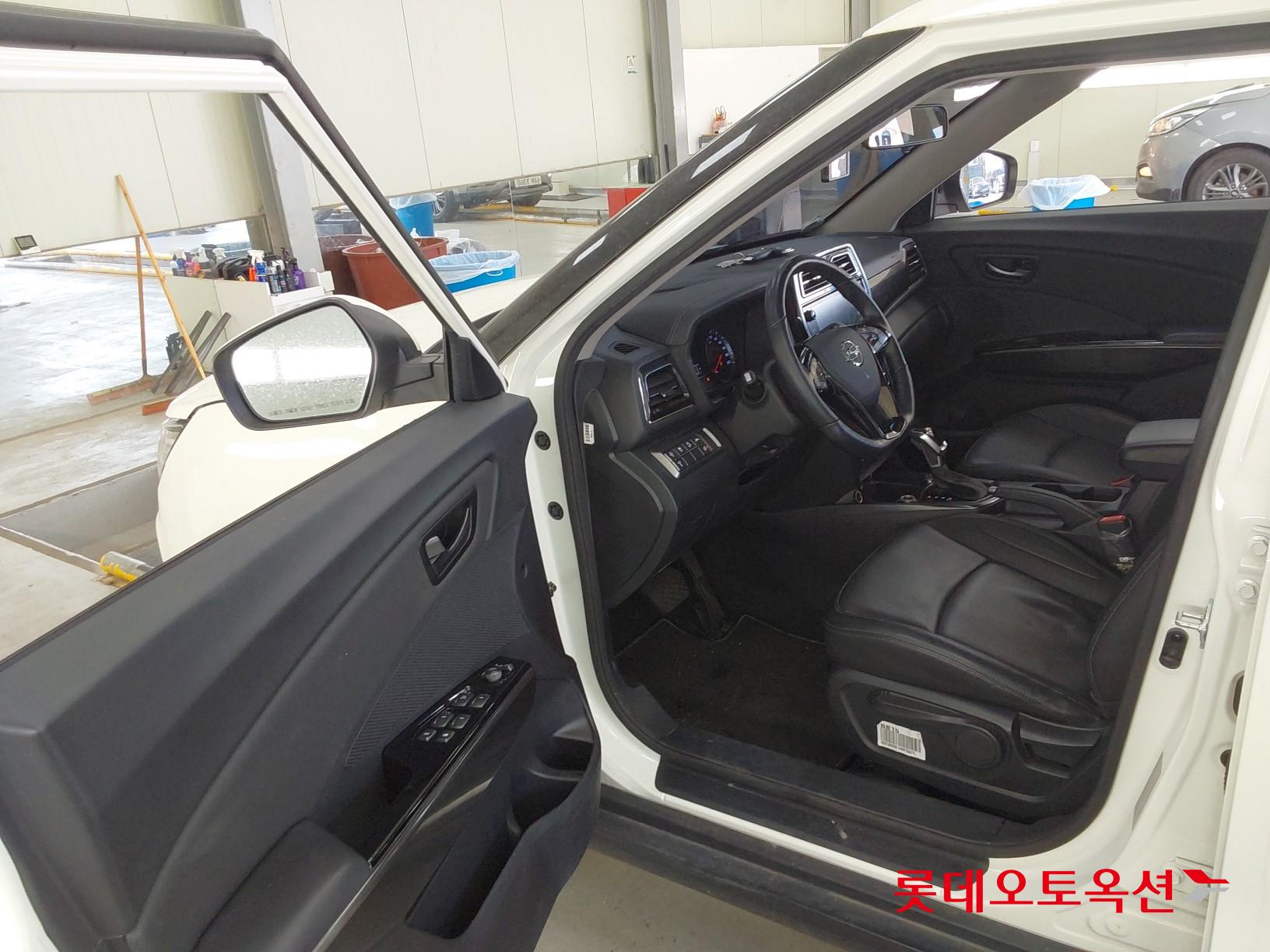 SsangYong Tivoli id 3628879 из Кореи 36