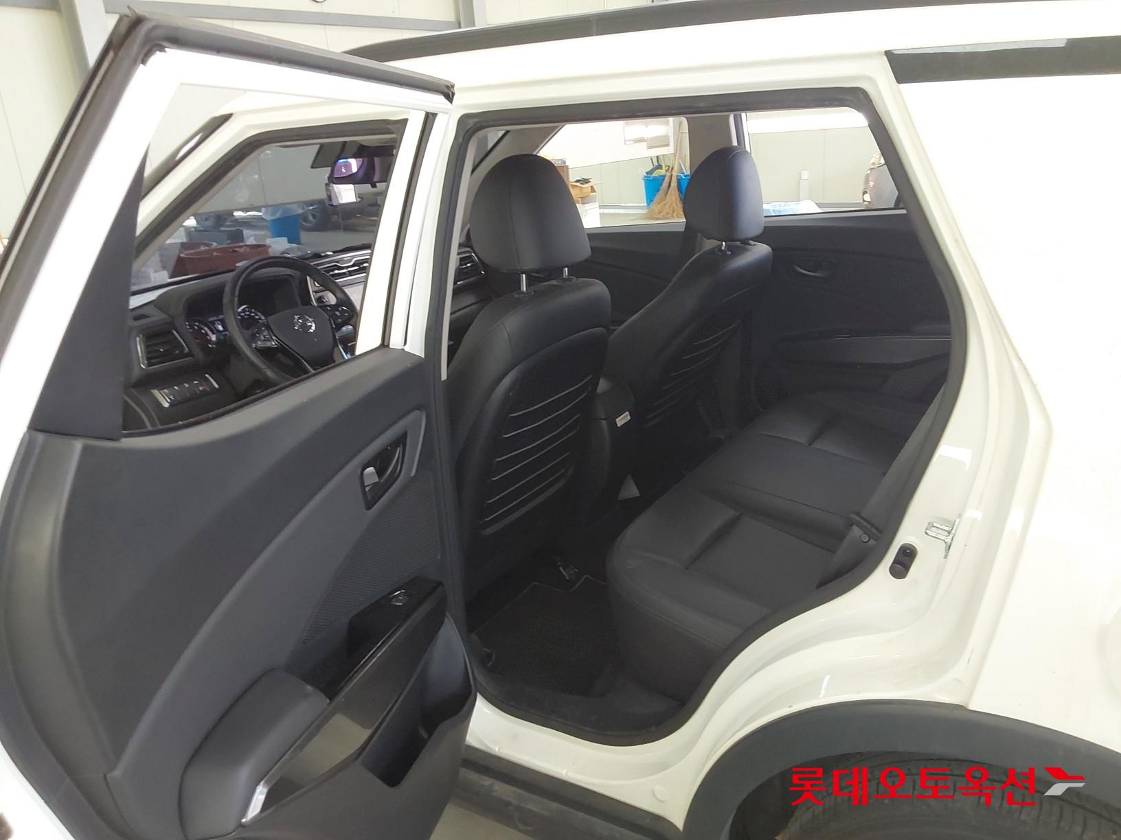 SsangYong Tivoli id 3628879 из Кореи 37