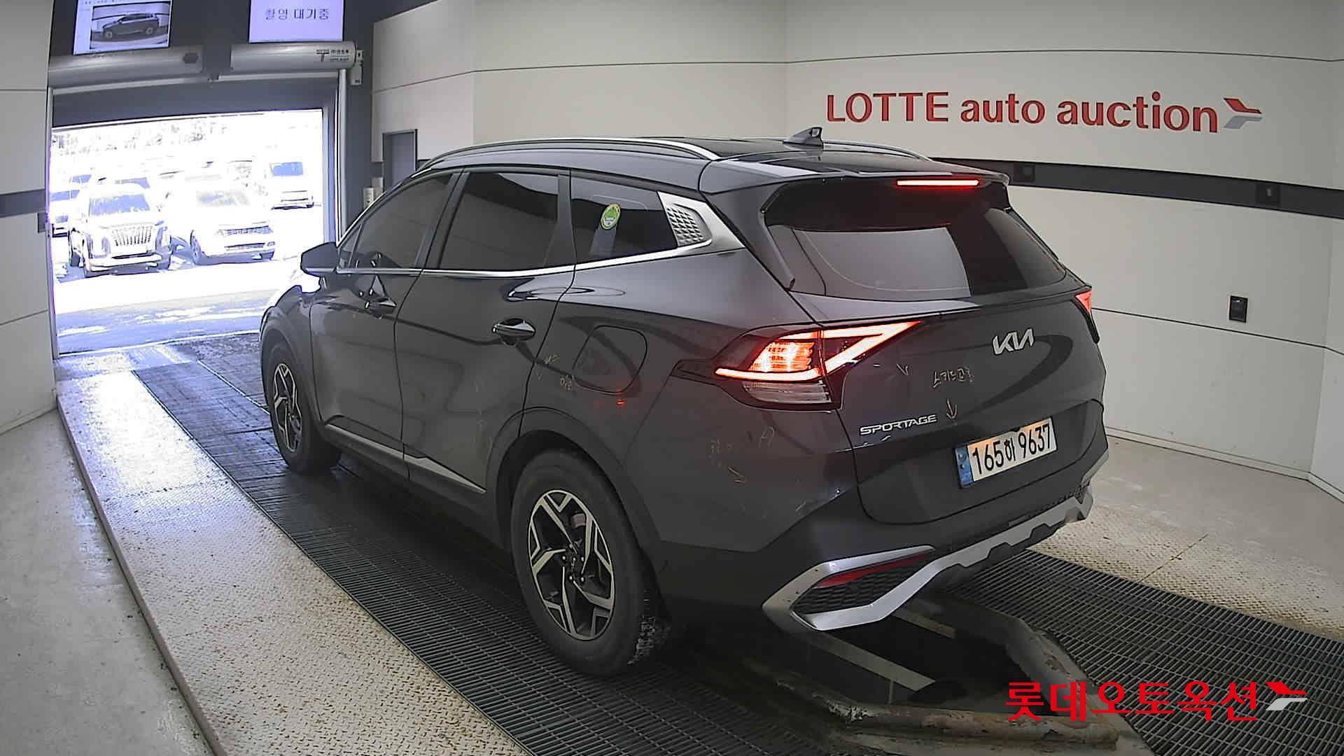 Kia Sportage 2022 Gravity Gray из Кореи, фото 6