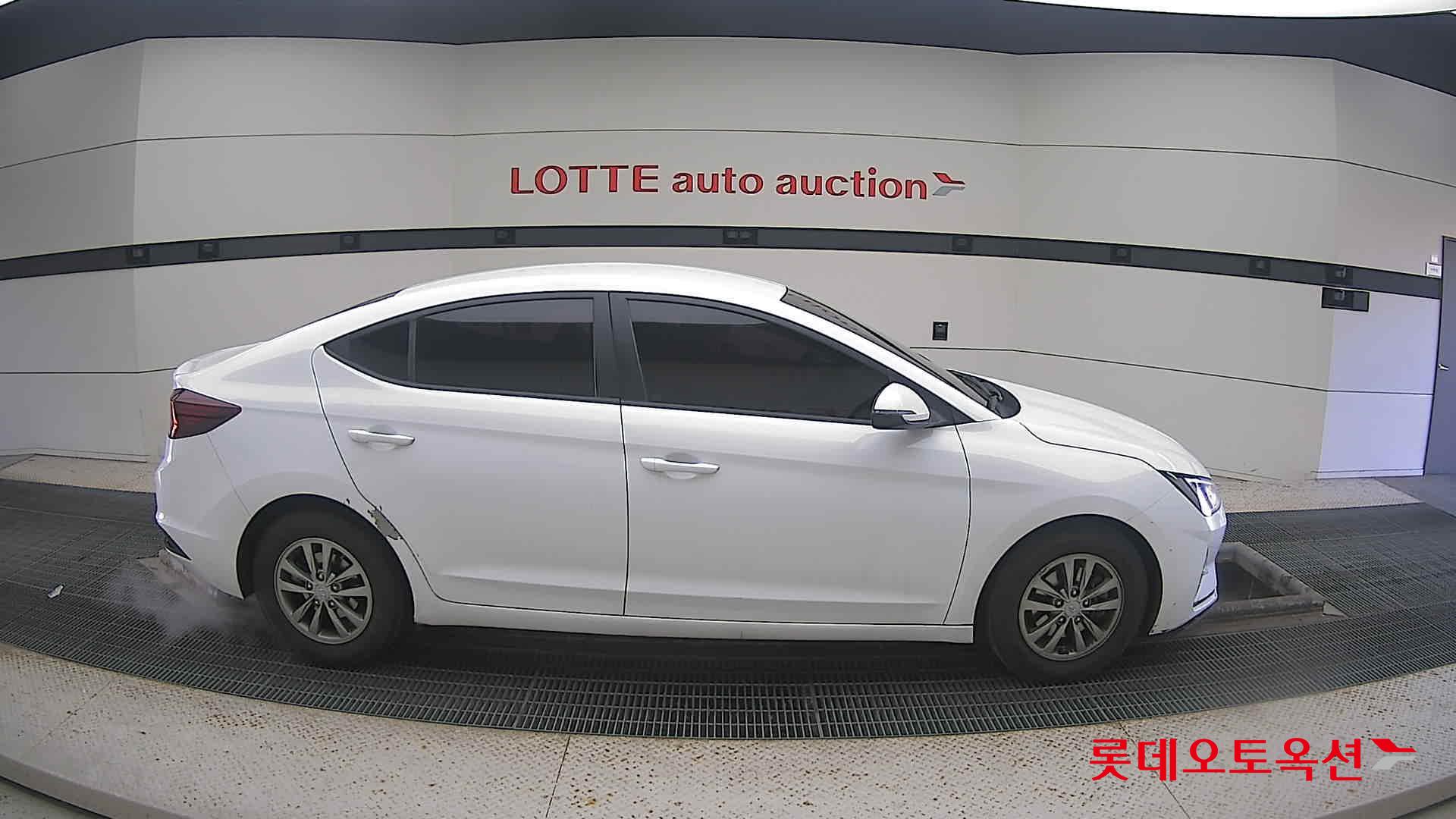 Hyundai Avante 2020 Polar White из Кореи, фото 3