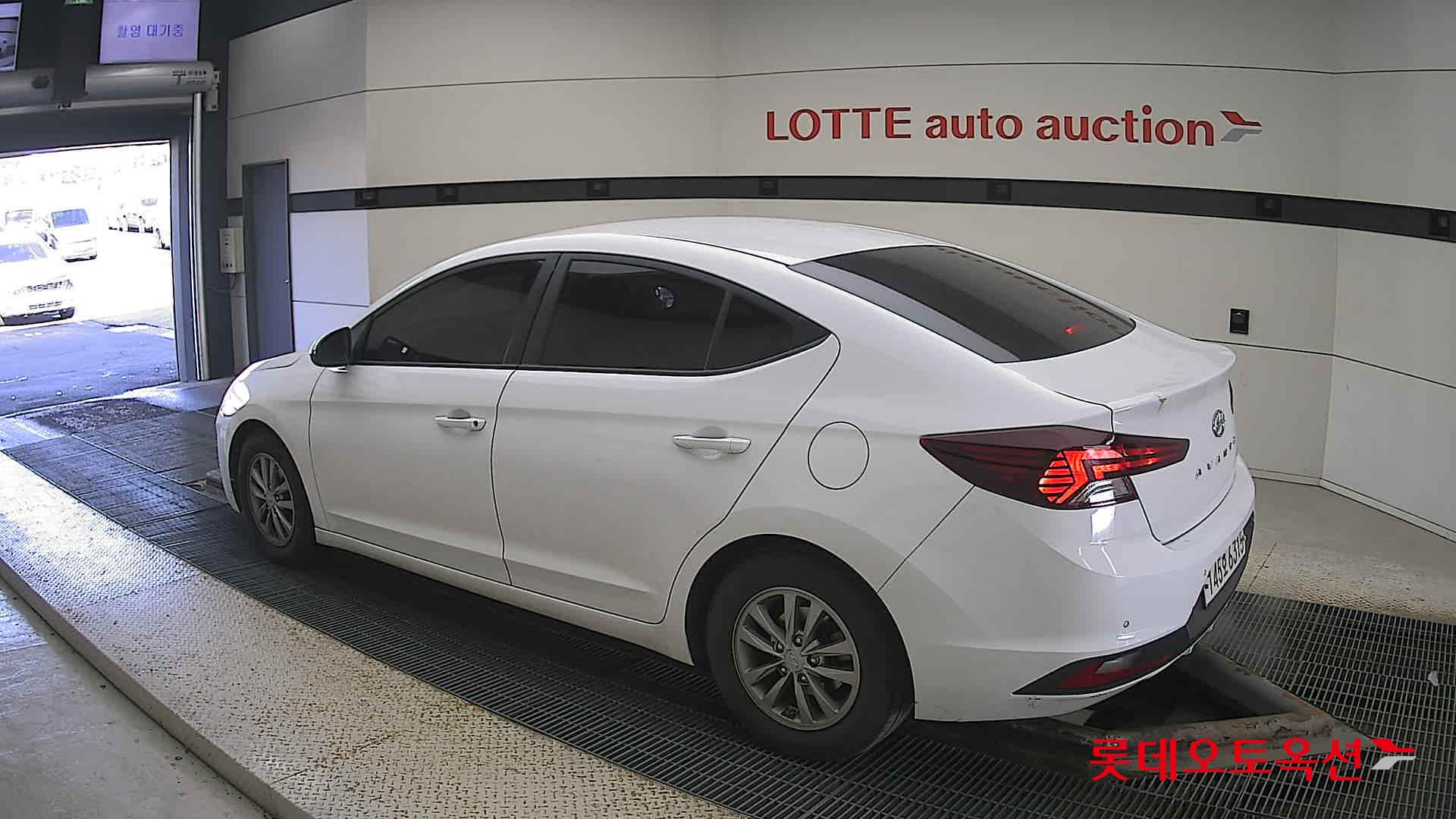 Hyundai Avante id 3633553 из Кореи 10