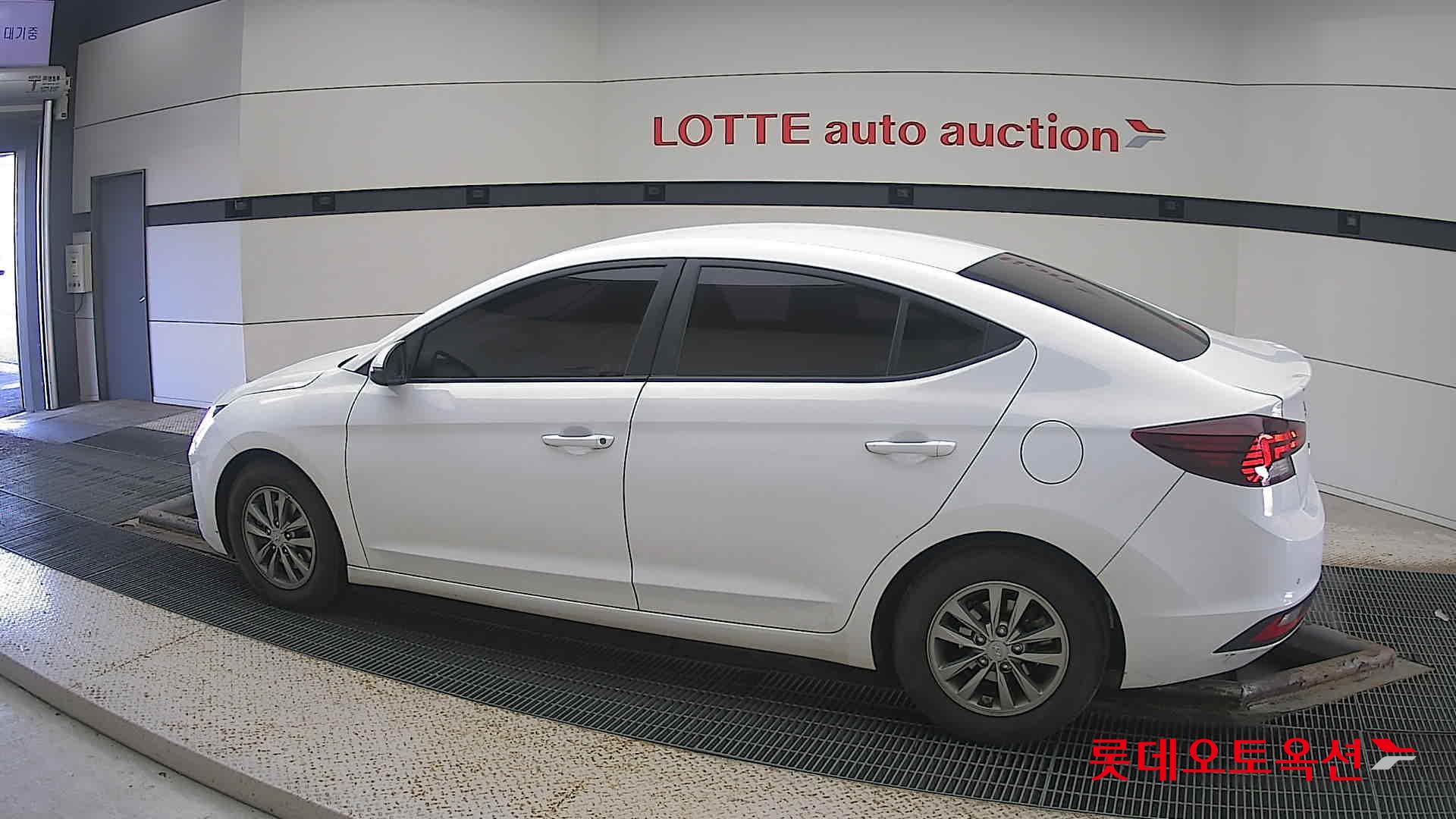 Hyundai Avante id 3633553 из Кореи 11