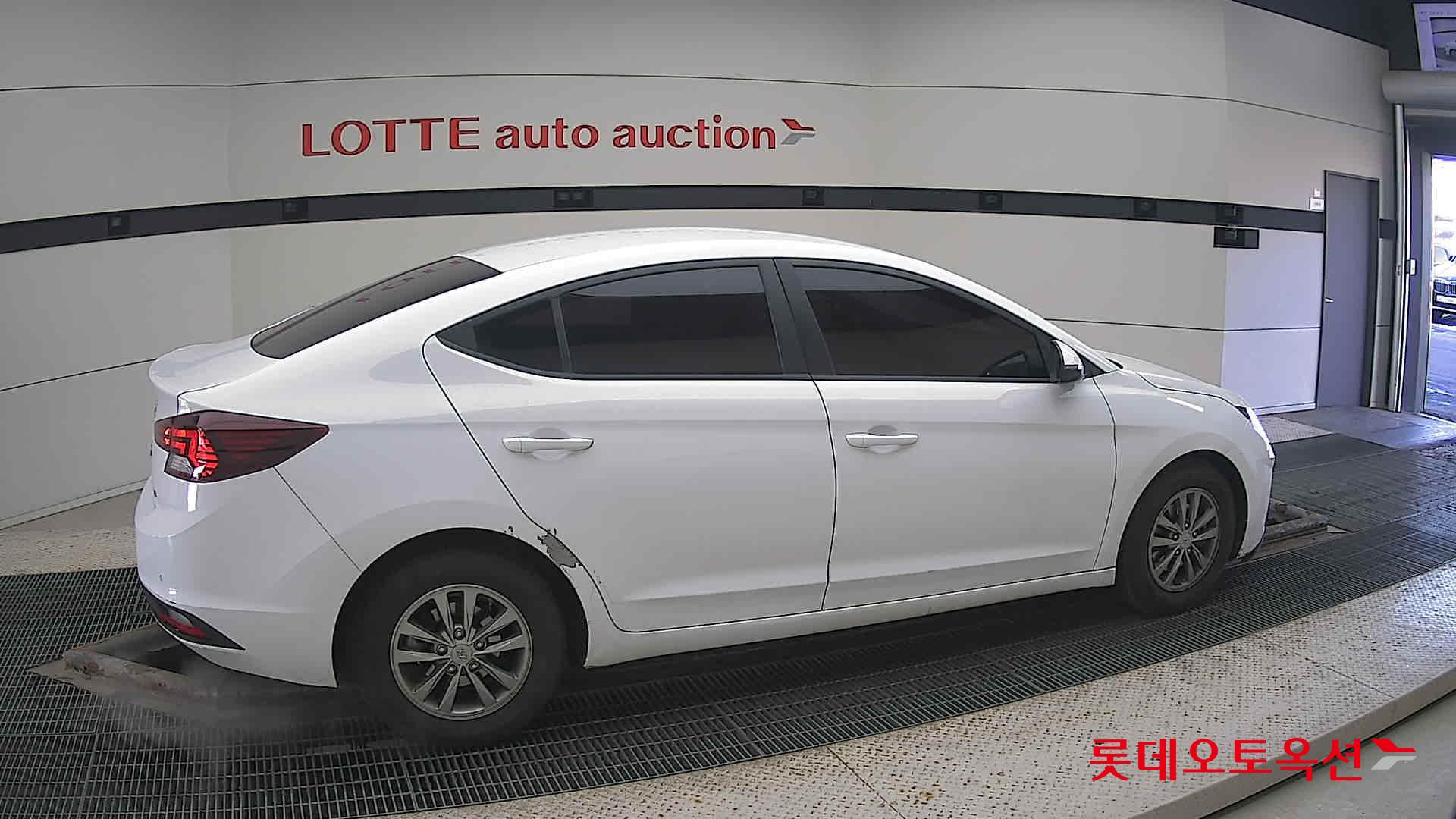 Hyundai Avante id 3633553 из Кореи 18