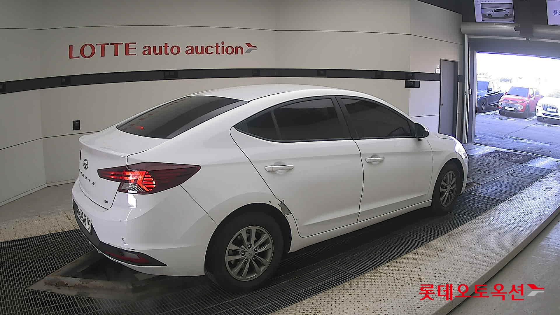 Hyundai Avante id 3633553 из Кореи 19