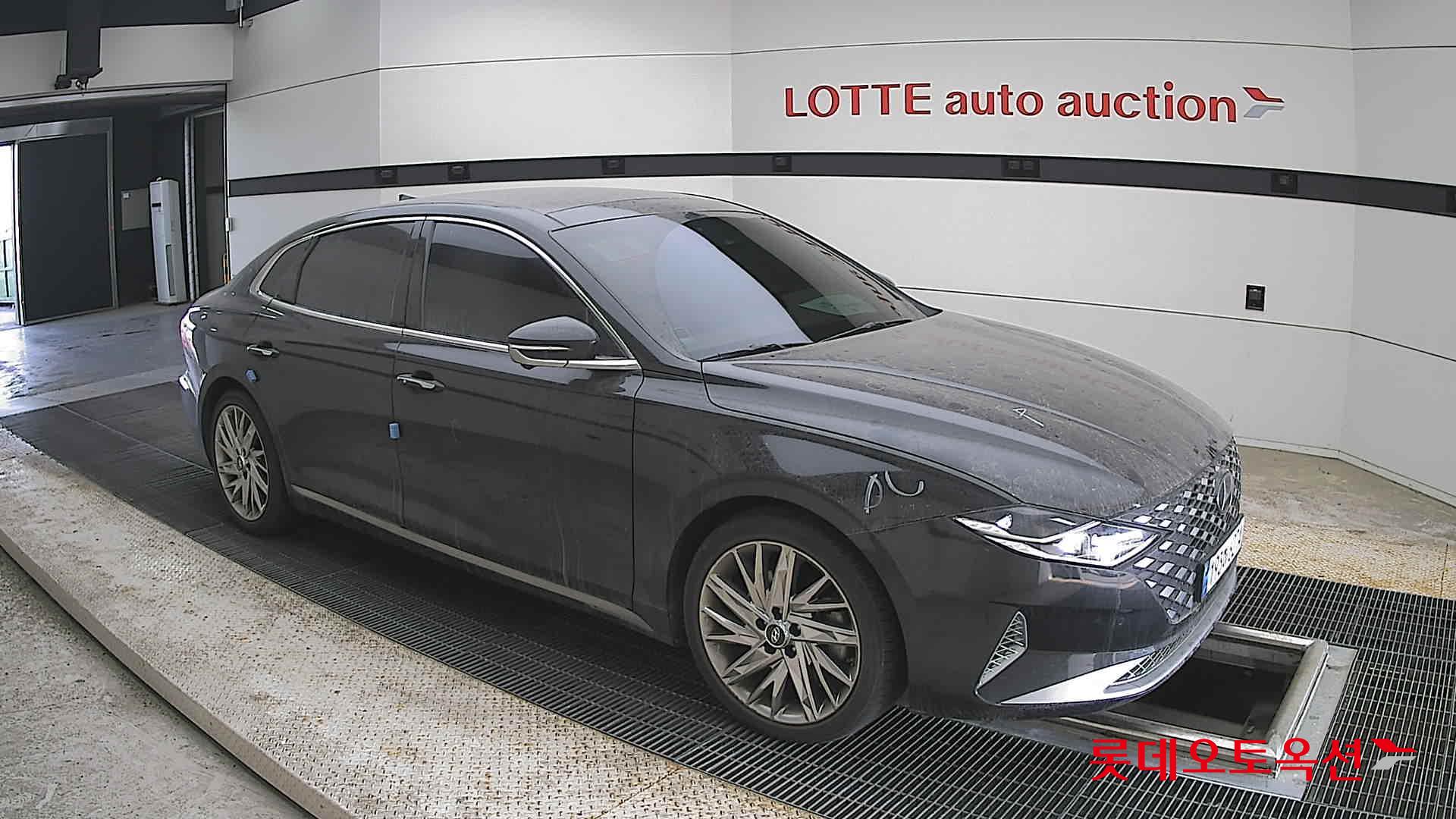 Hyundai Grandeur - 23