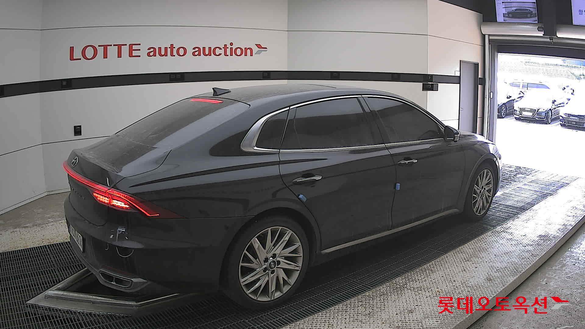 Hyundai Grandeur - 19