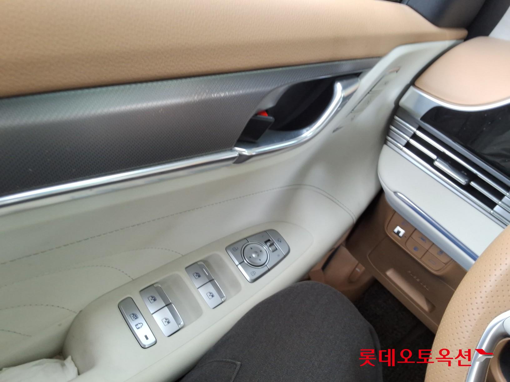 Hyundai Grandeur - 29