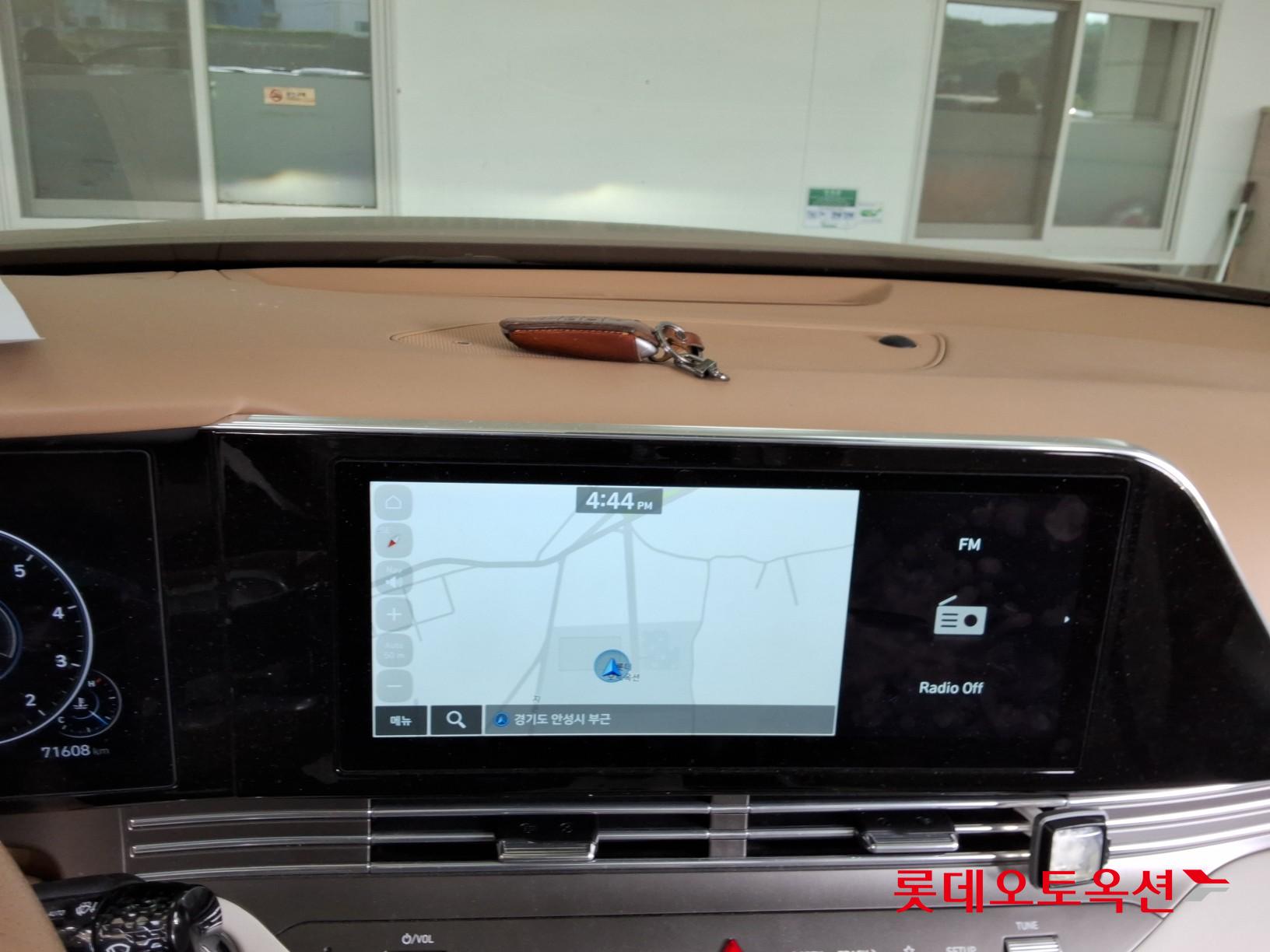 Hyundai Grandeur - 32