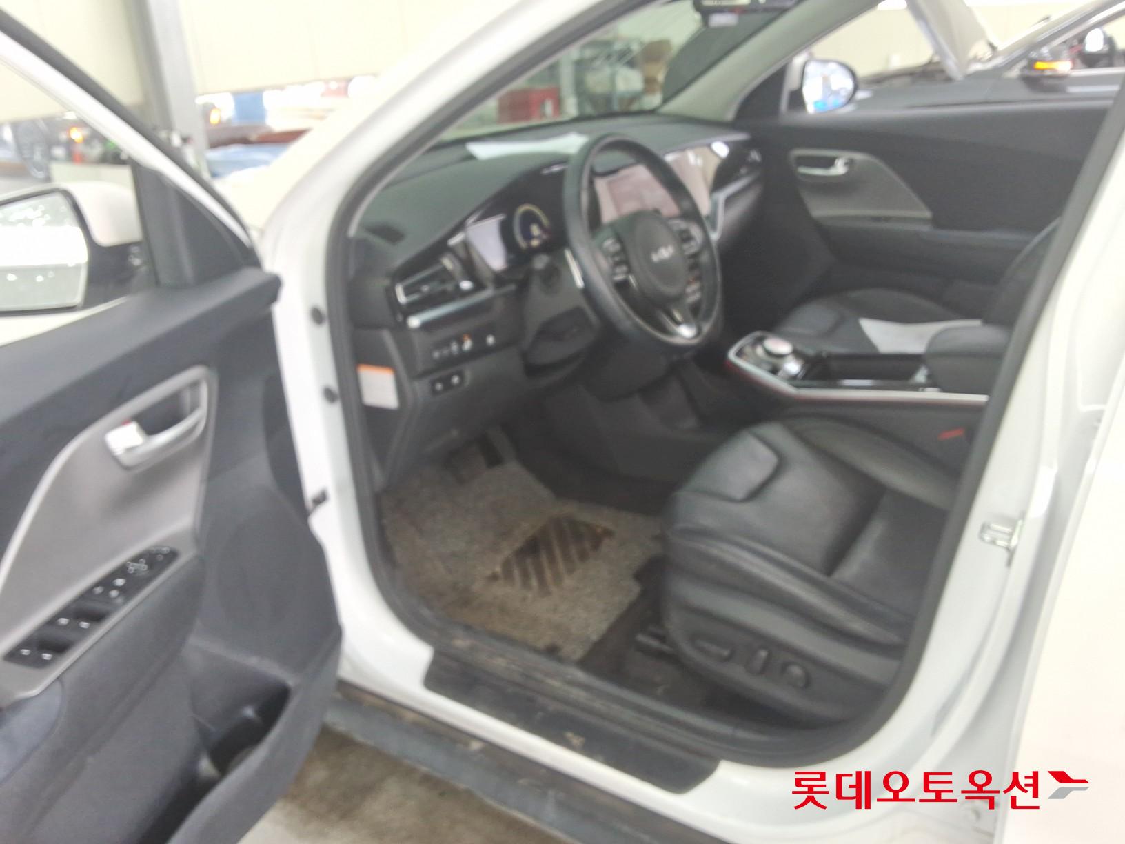 Kia Niro 2023 - Image 35