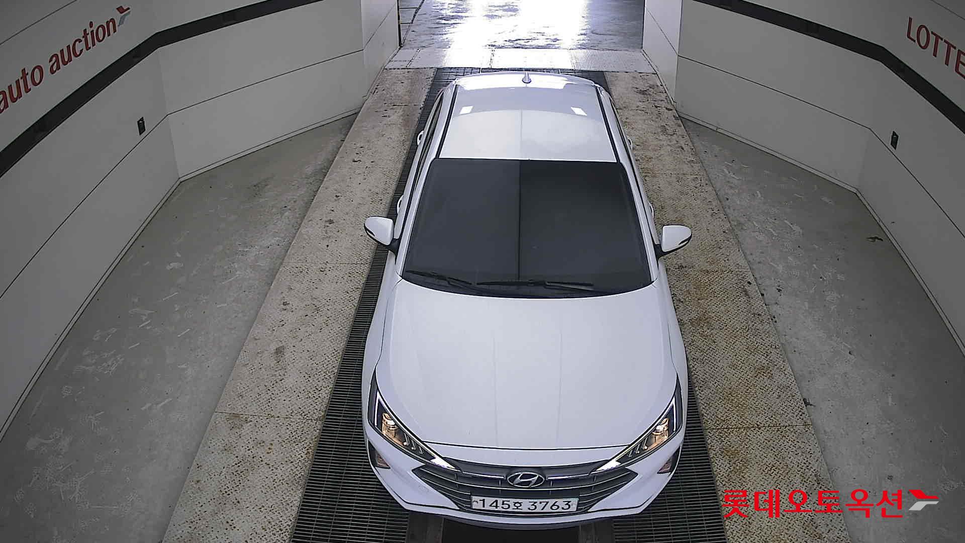 2020 - Hyundai AVANTE