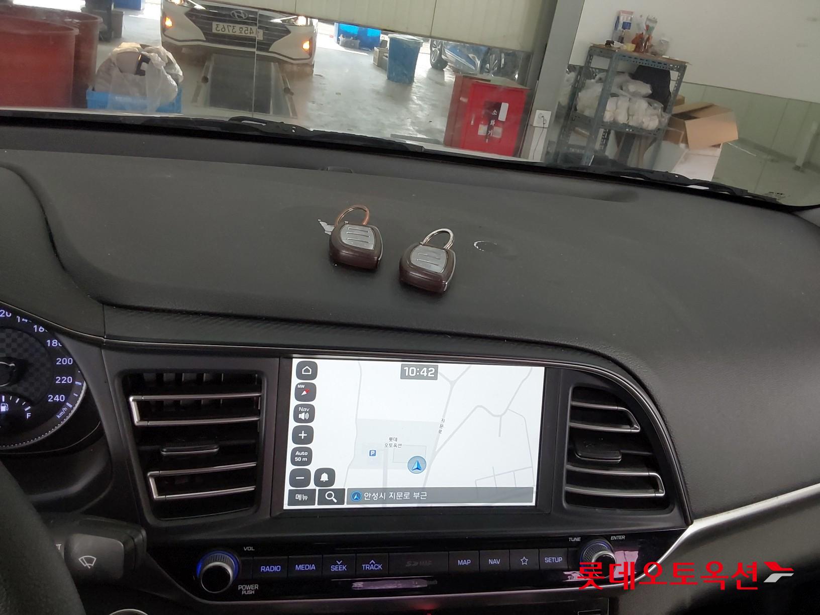 2020 - Hyundai AVANTE