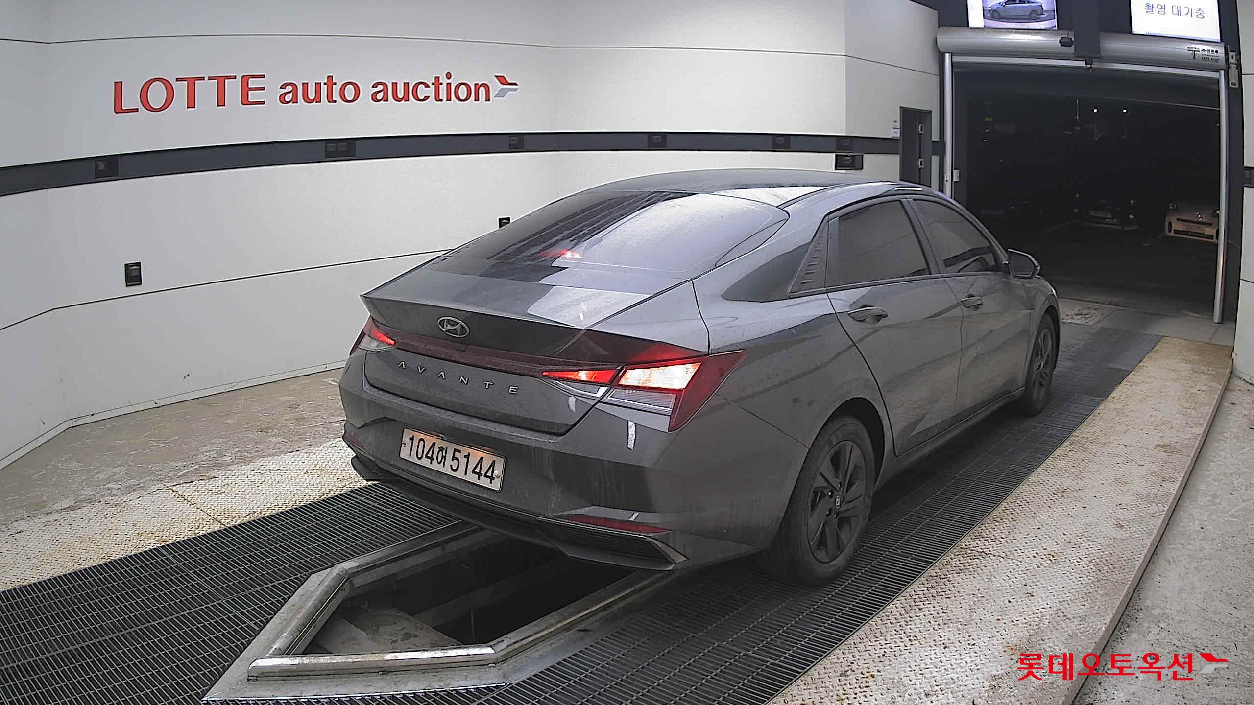 2021 - hyundai avante