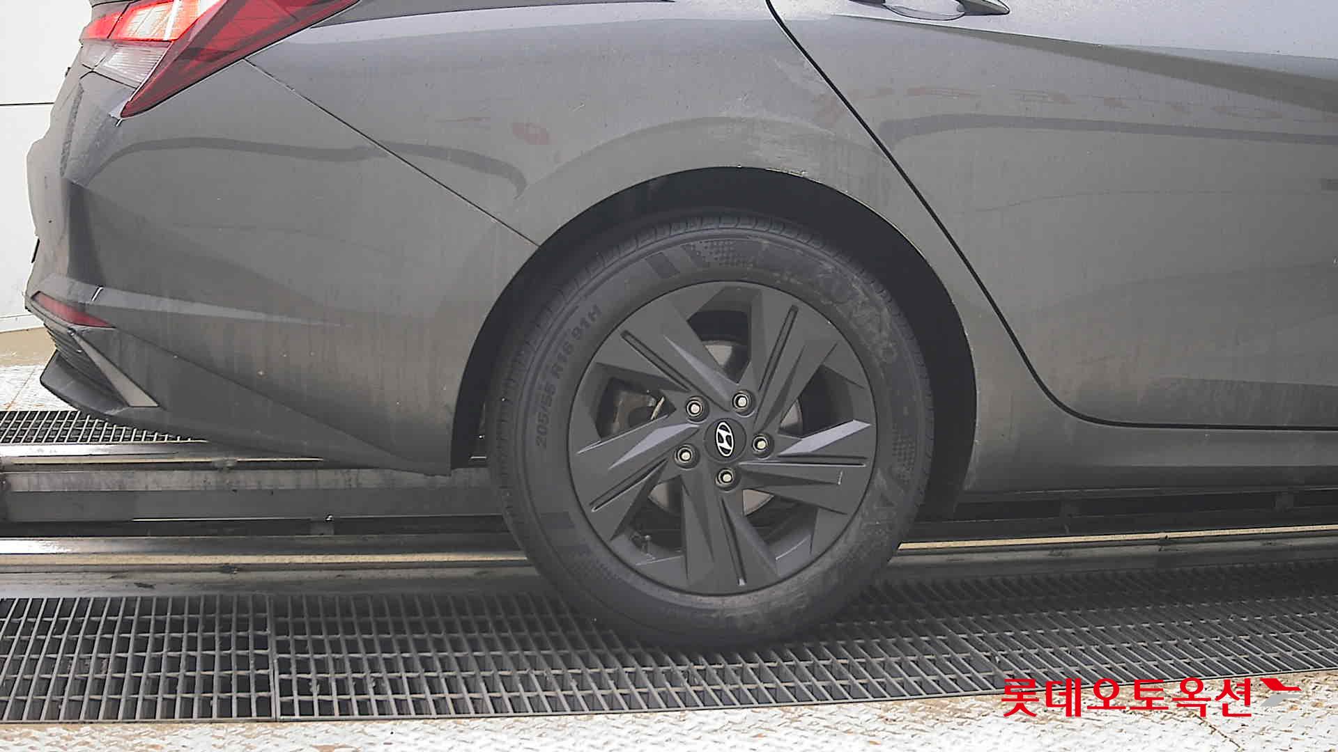2021 - hyundai avante