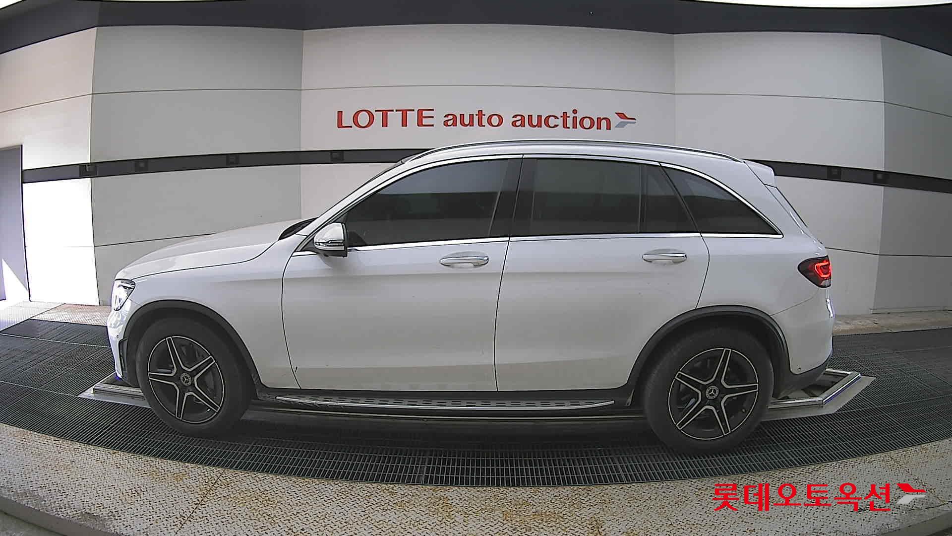 Mercedes-Benz GLC-Class - 13