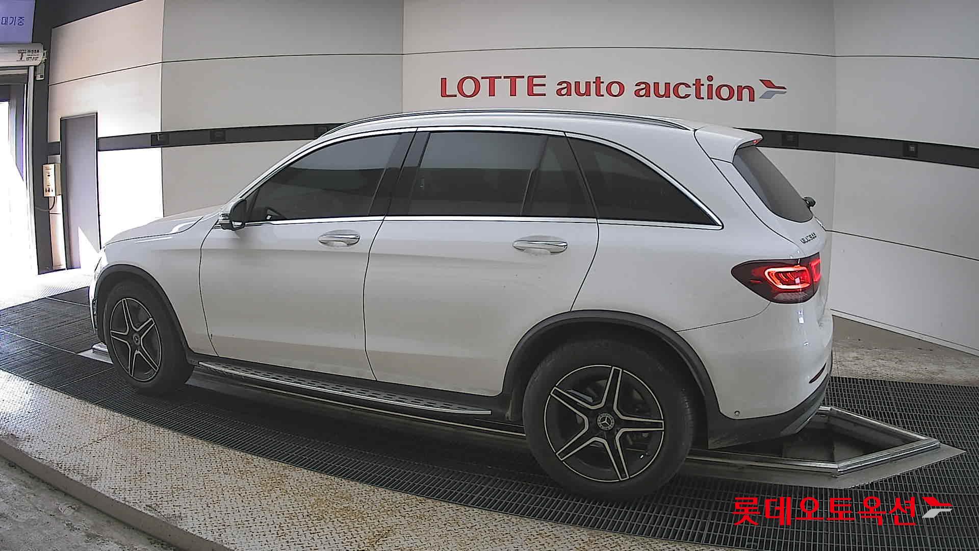 Mercedes-Benz GLC-Class - 14