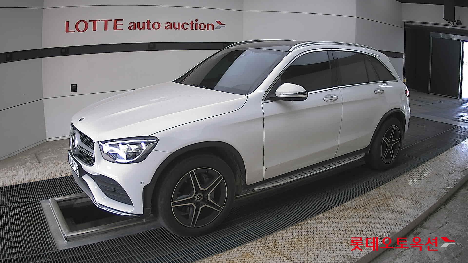 Mercedes-Benz GLC-Class - 11