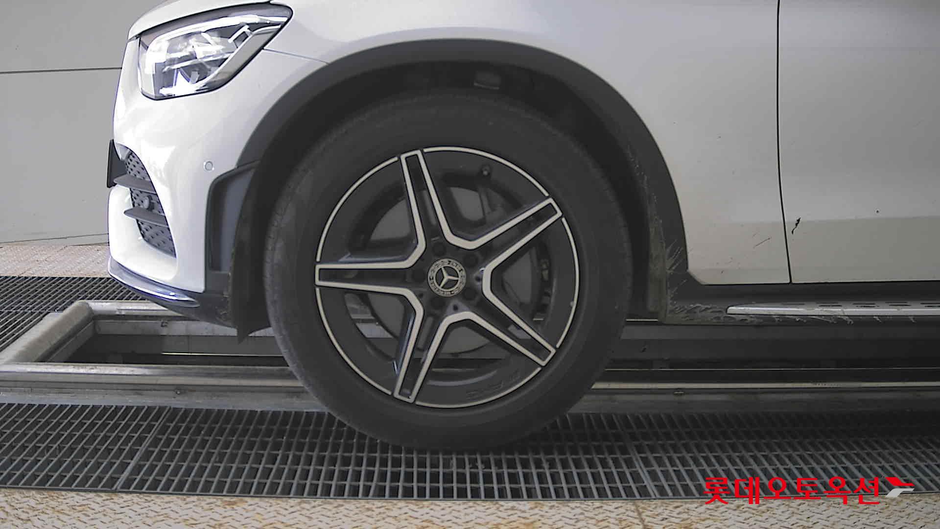 Mercedes-Benz GLC-Class - 25