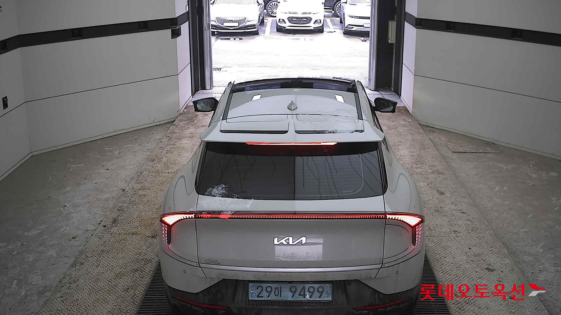 Kia EV6 2022 - Image 17