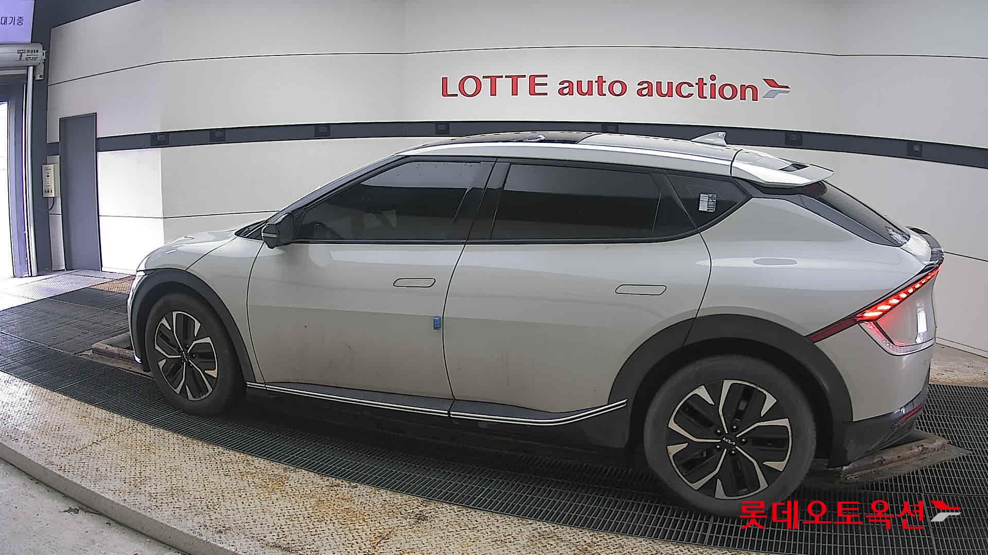 Kia EV6 2022 - Image 14