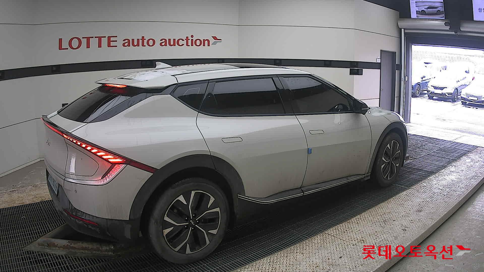 Kia EV6 2022 - Image 19