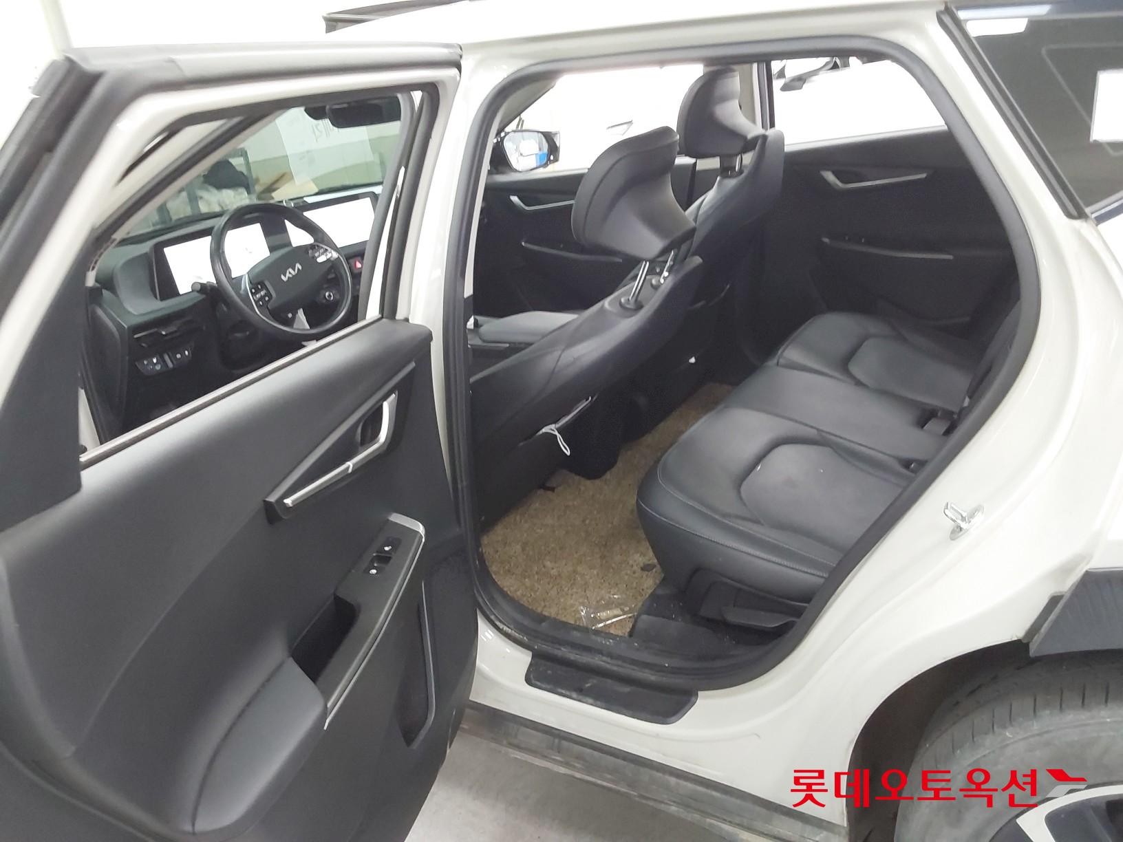 Kia EV6 2022 - Image 38