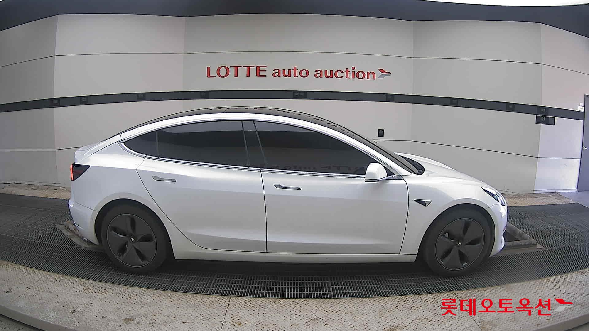 Tesla Model 3 Standard Range Plus RWD 2020 Pearl White Multi-coat из Кореи, фото 3
